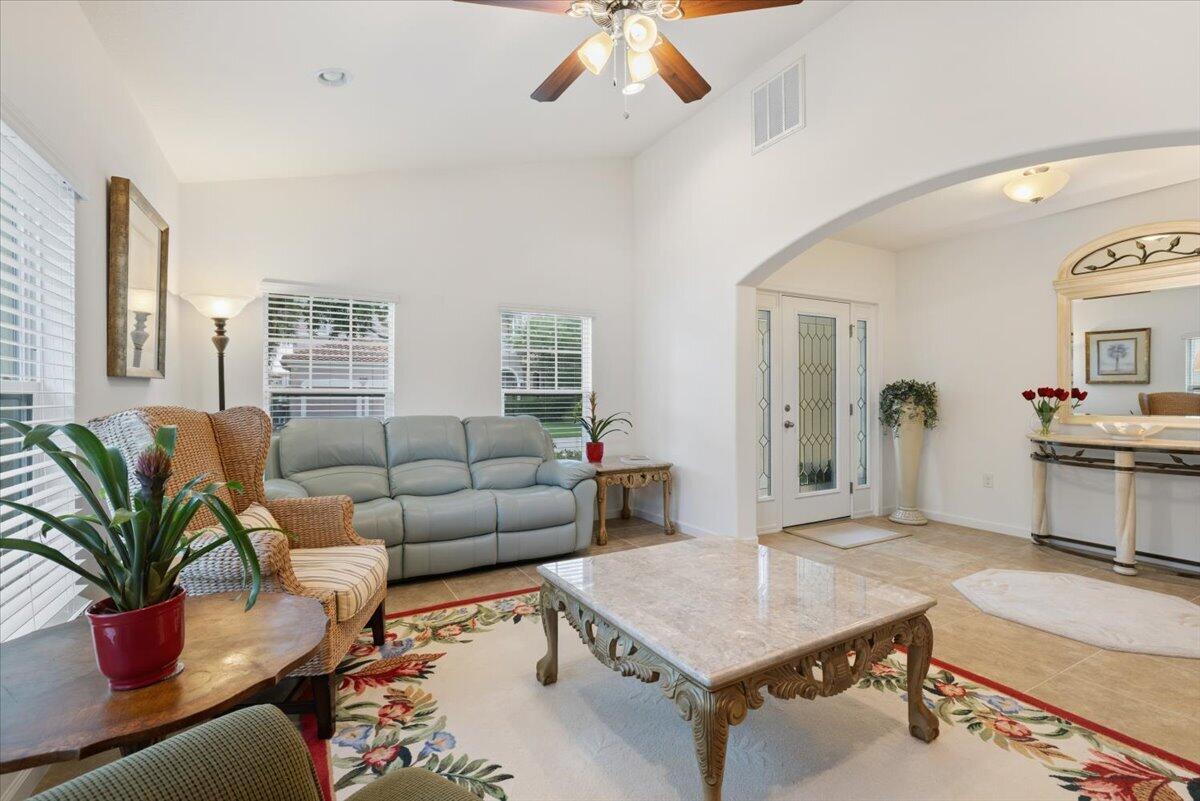 2024 Albany Terrace Sw Property Photo 5