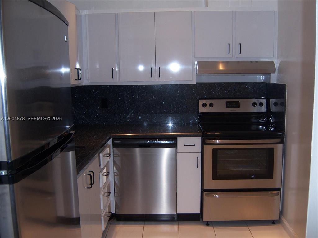 6207 Bay Club Drive 1 Property Photo 12