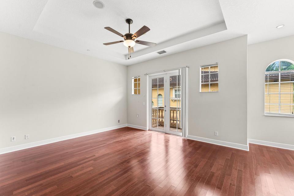 210 Ne 69th Circle Property Photo 14