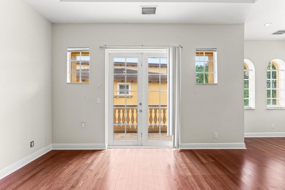 210 Ne 69th Circle Property Photo 17