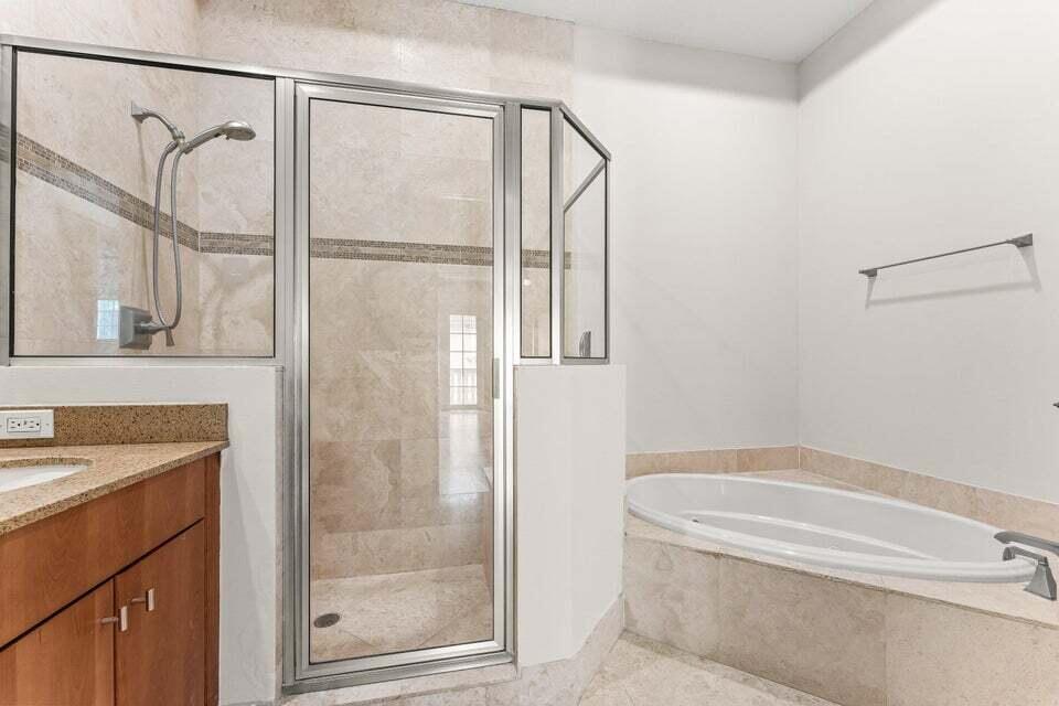 210 Ne 69th Circle Property Photo 20