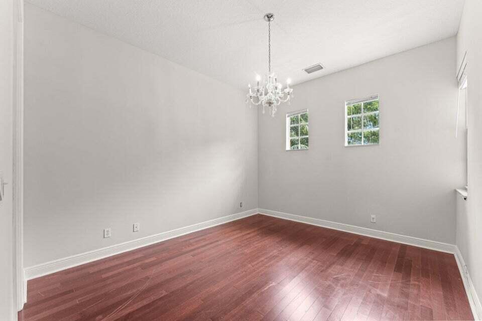 210 Ne 69th Circle Property Photo 26