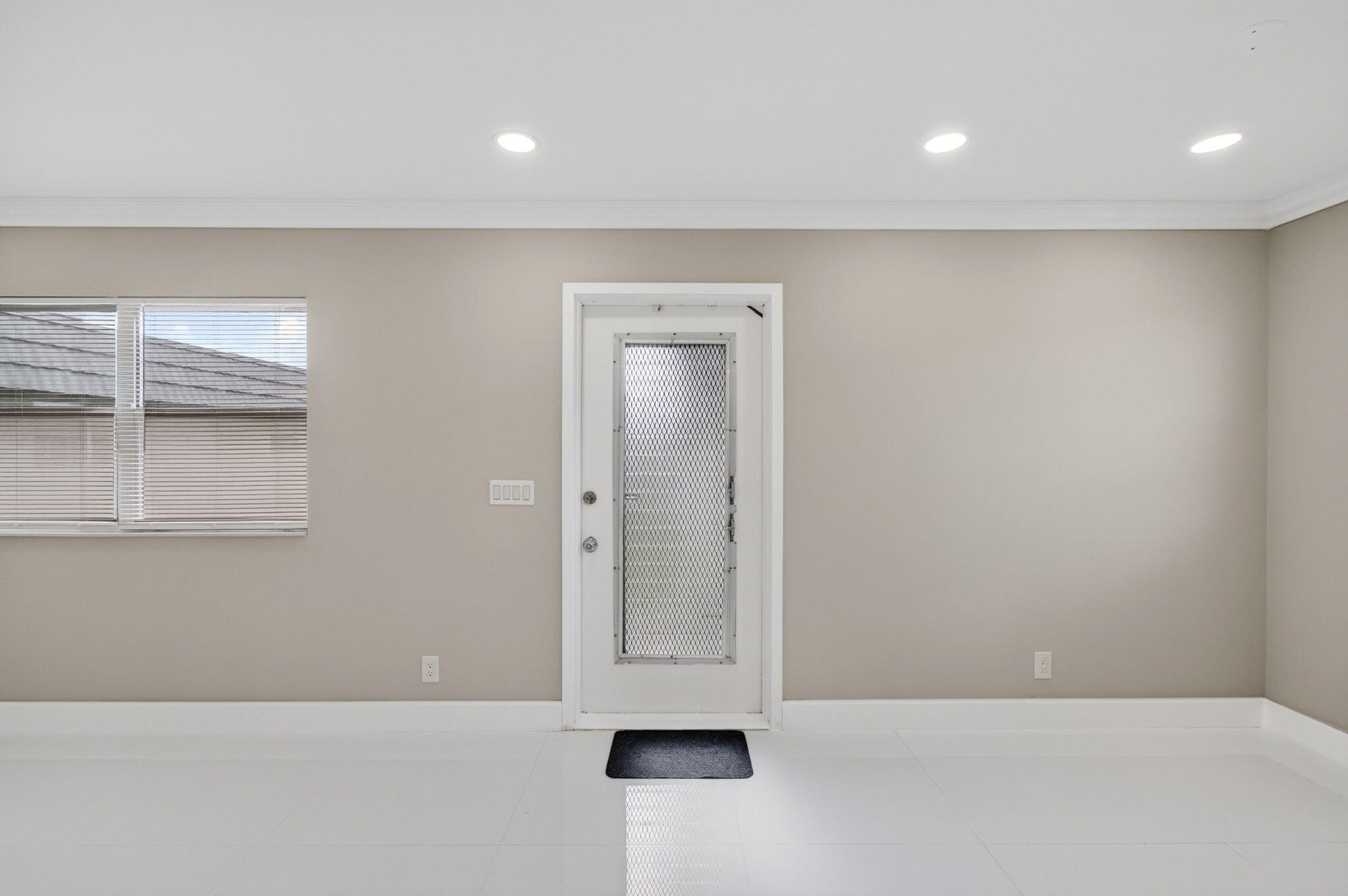 429 Flanders I Property Photo 8
