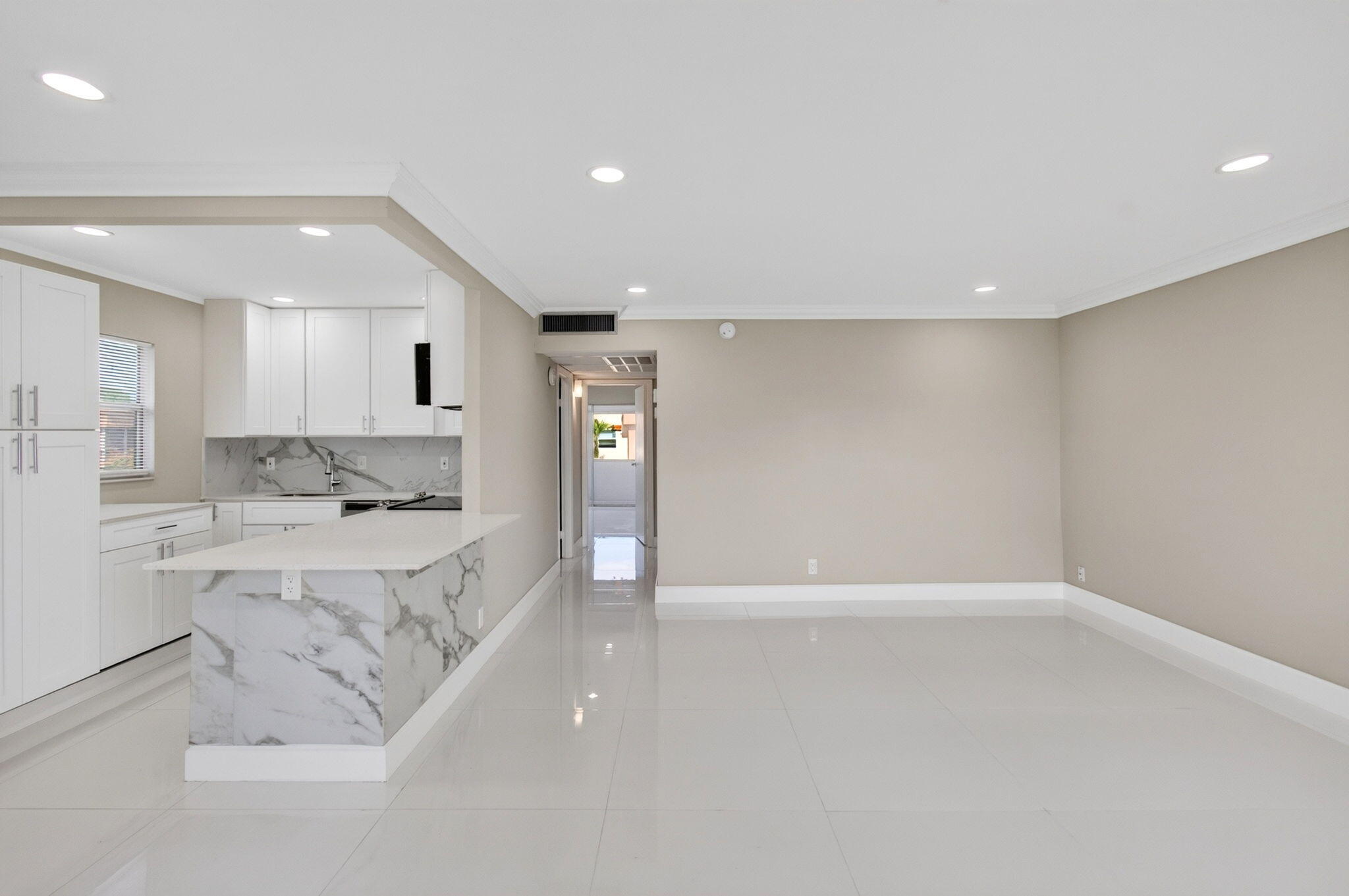 429 Flanders I Property Photo 12