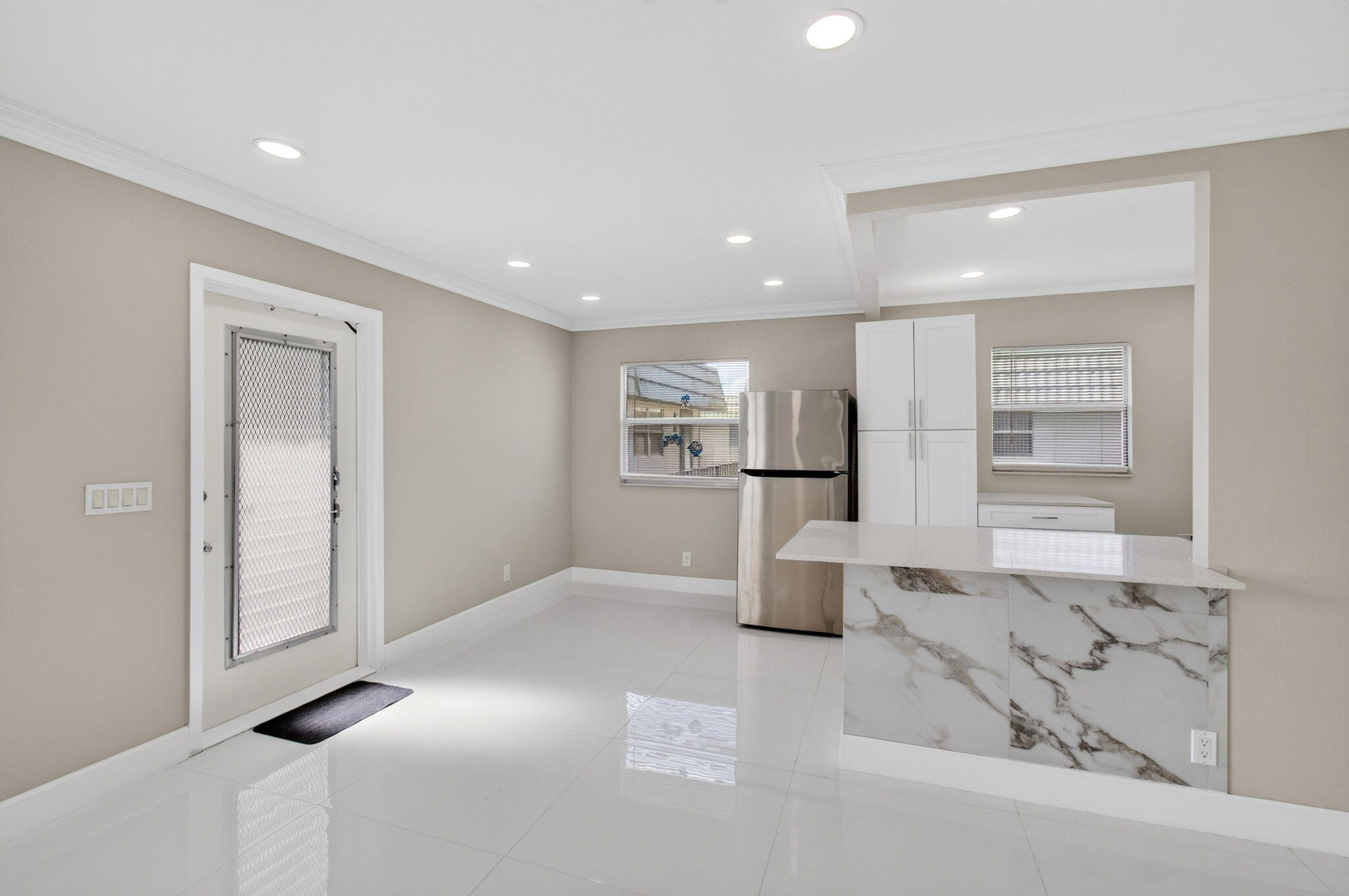 429 Flanders I Property Photo 14