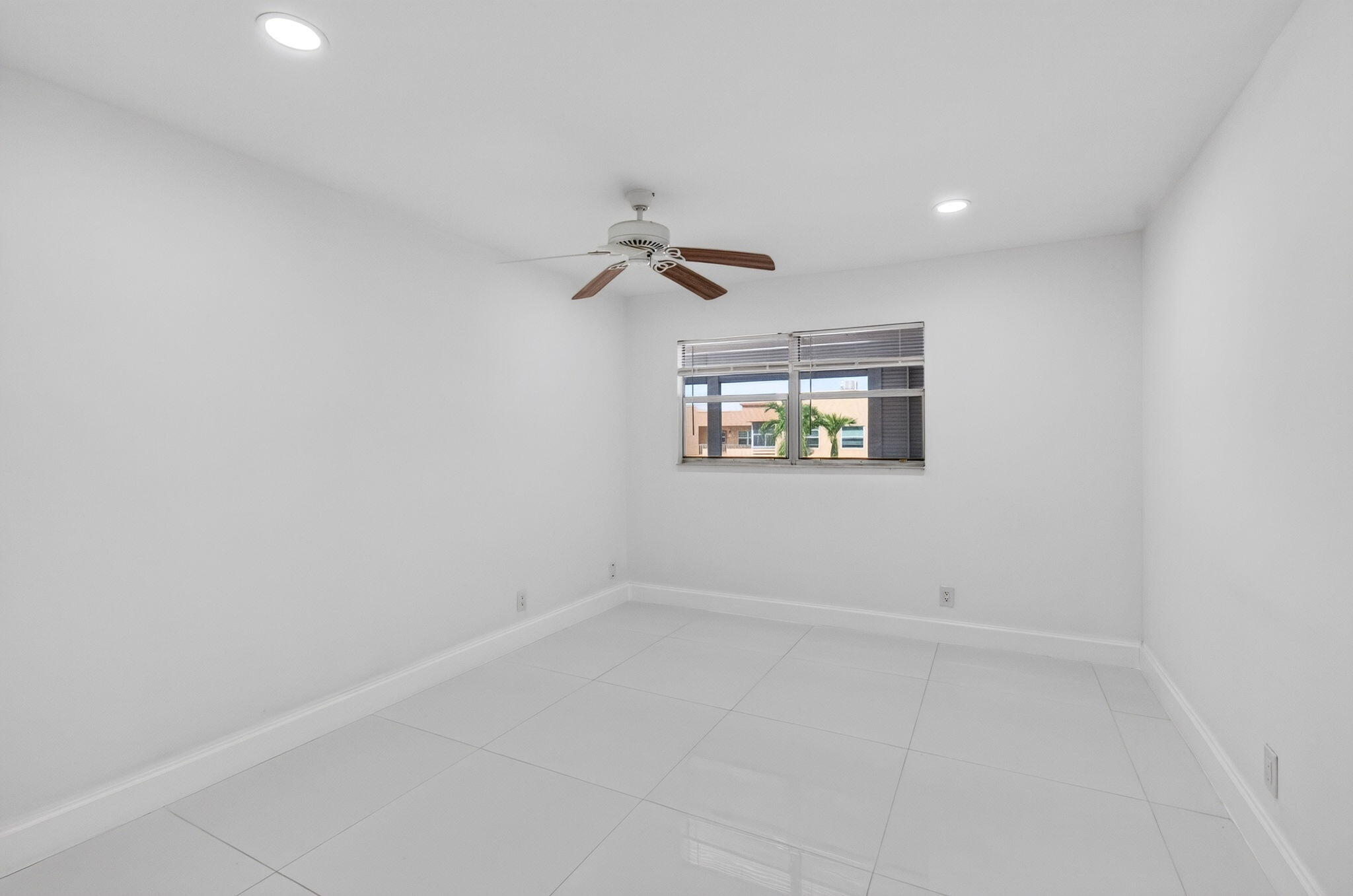 429 Flanders I Property Photo 27