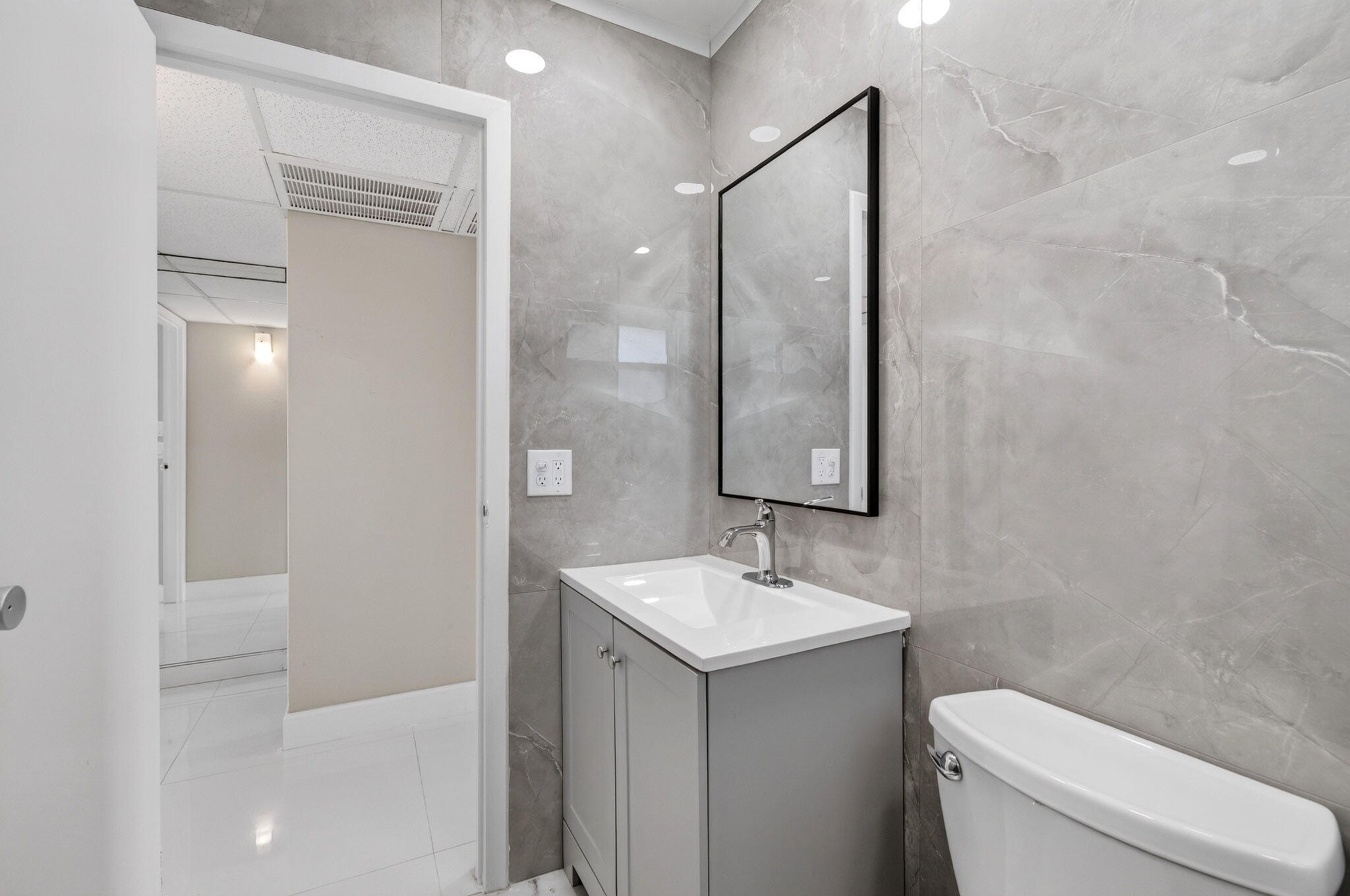 429 Flanders I Property Photo 36