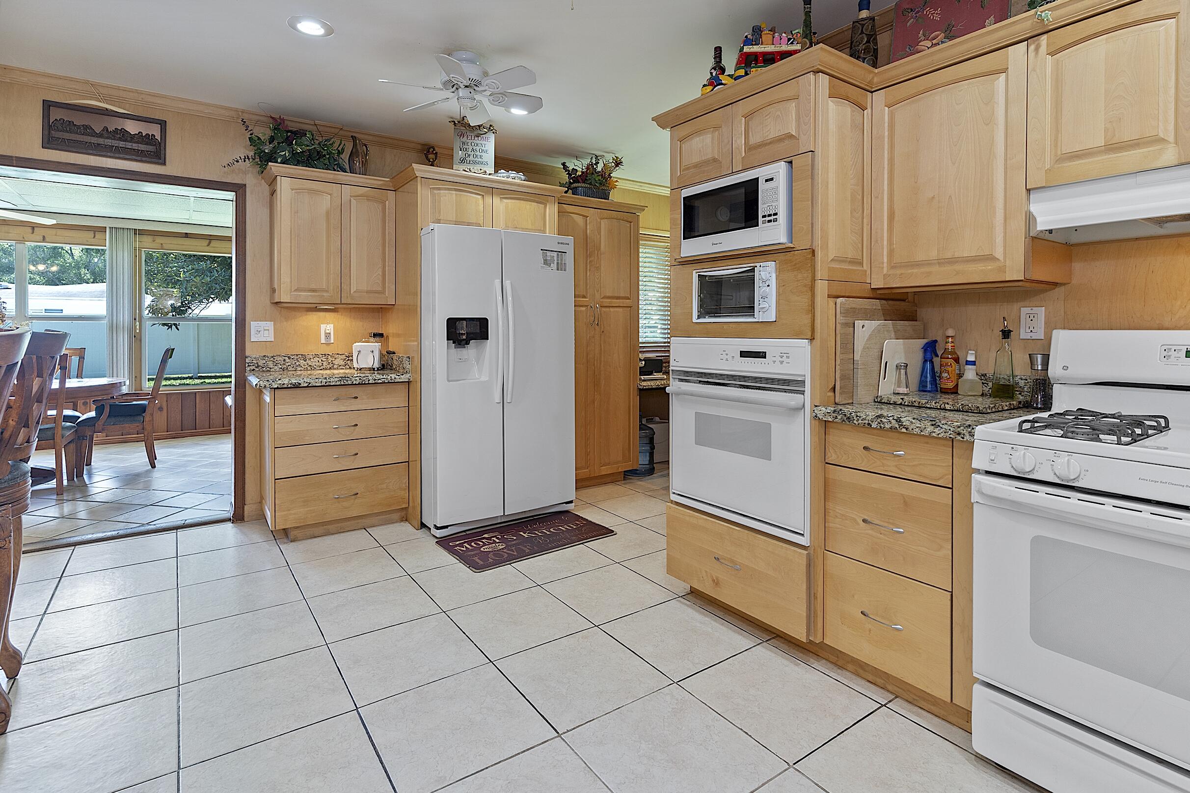 521 Sw 59th Avenue Property Photo 23