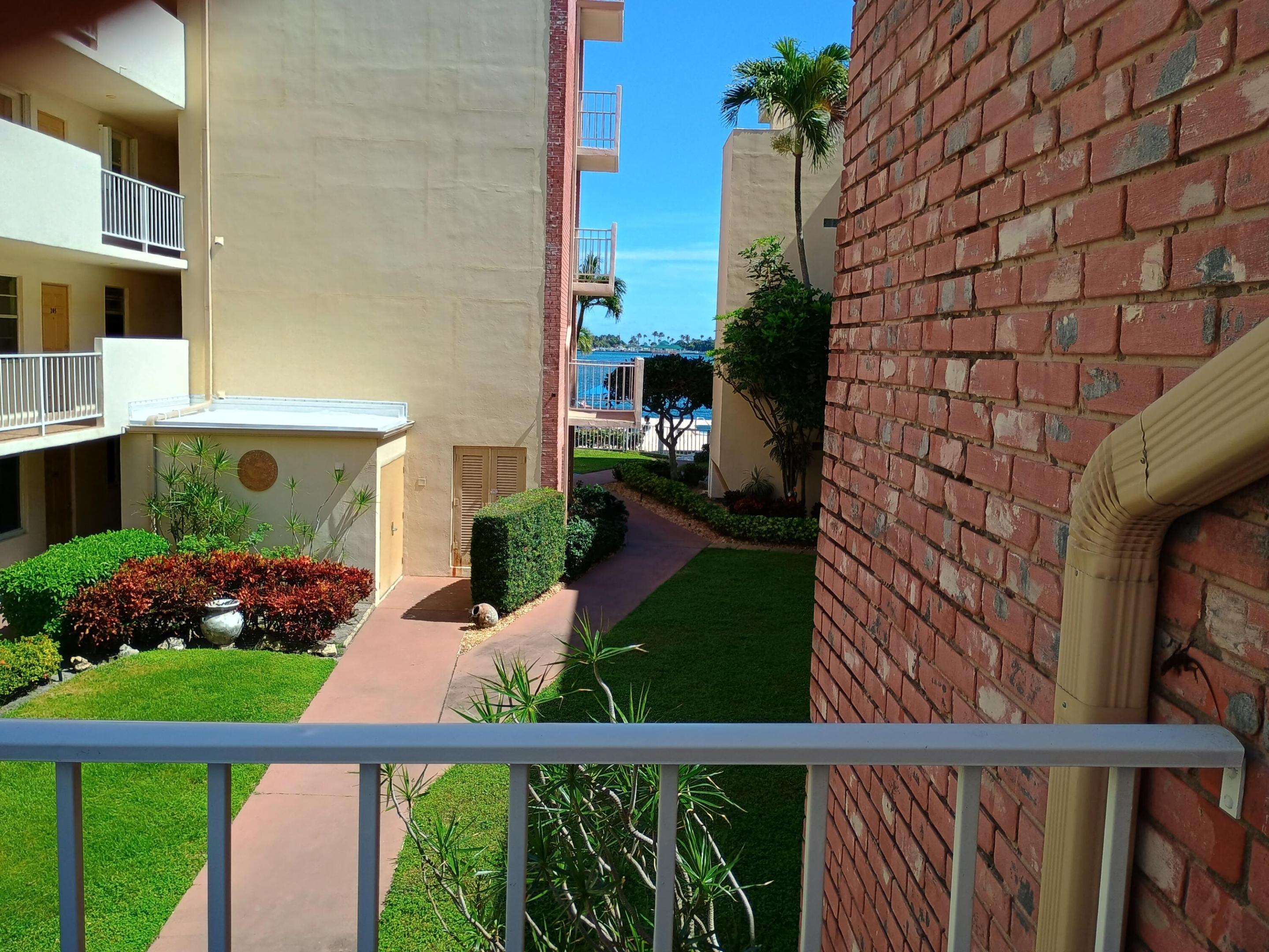 1810 New Palm Way 215 Property Photo 17