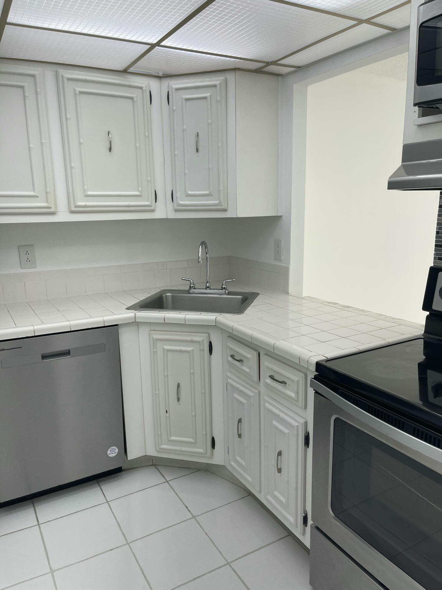 801 Three Island Boulevard 306 Property Photo 3