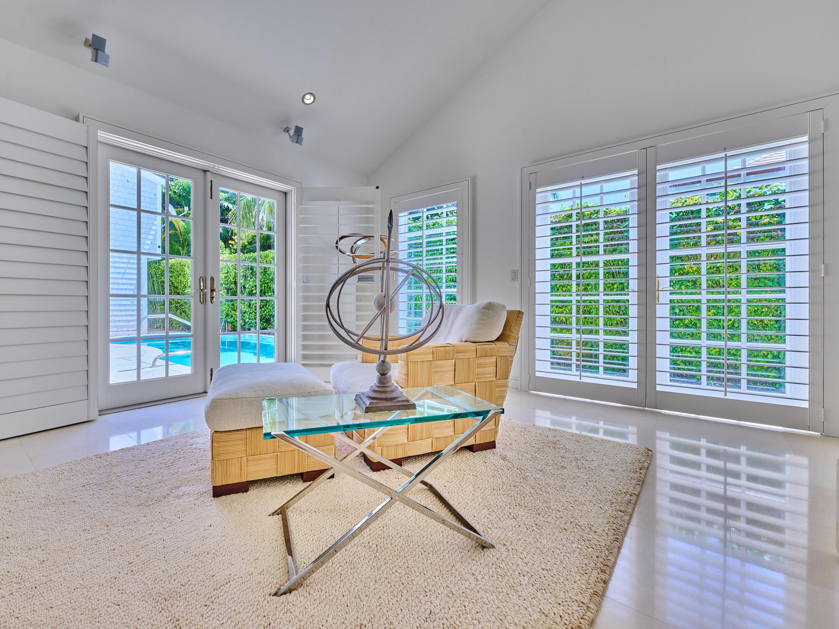 222 Monterey Road Property Photo 12