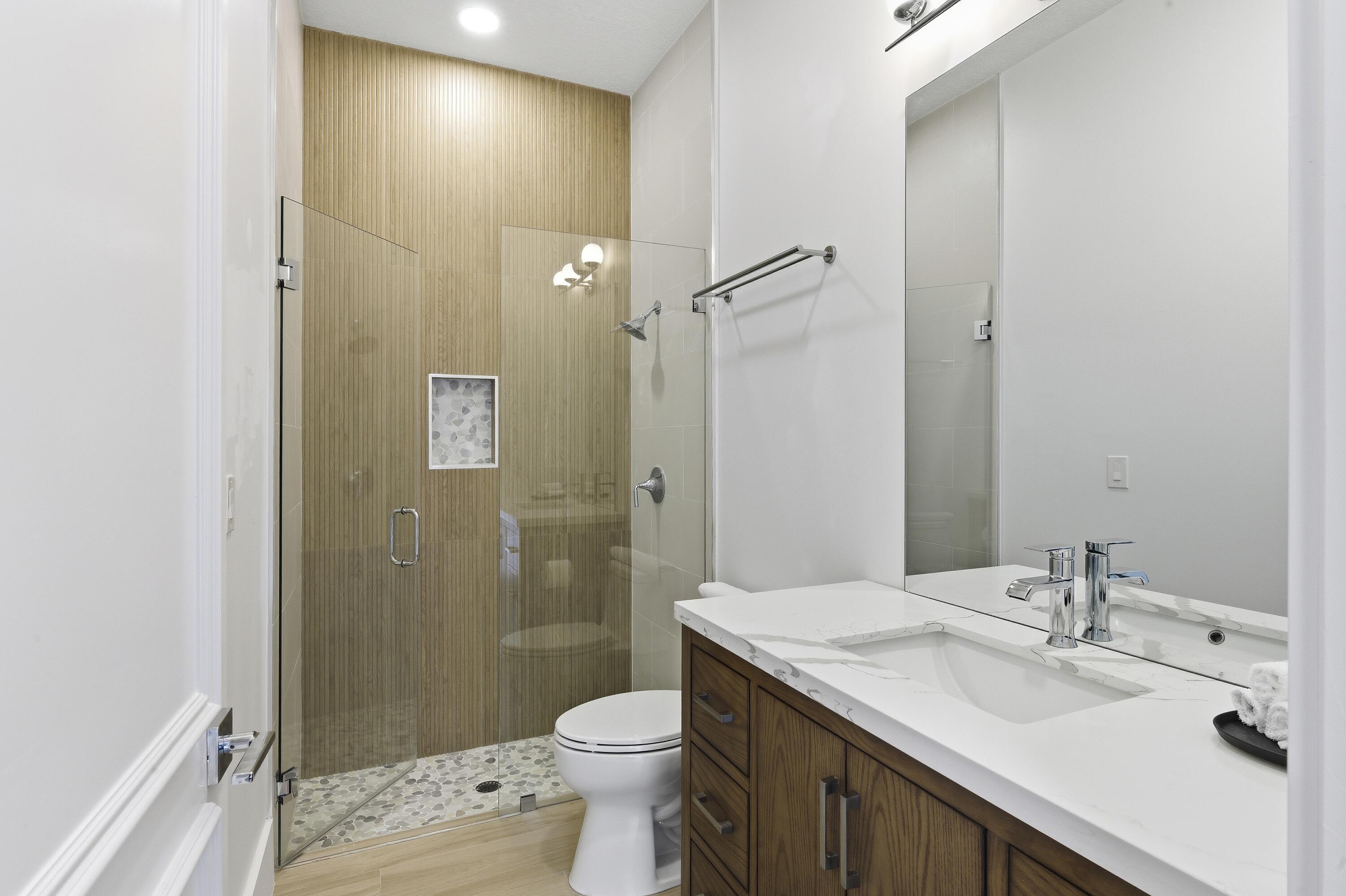 2557 Seminole Circle Property Photo 23