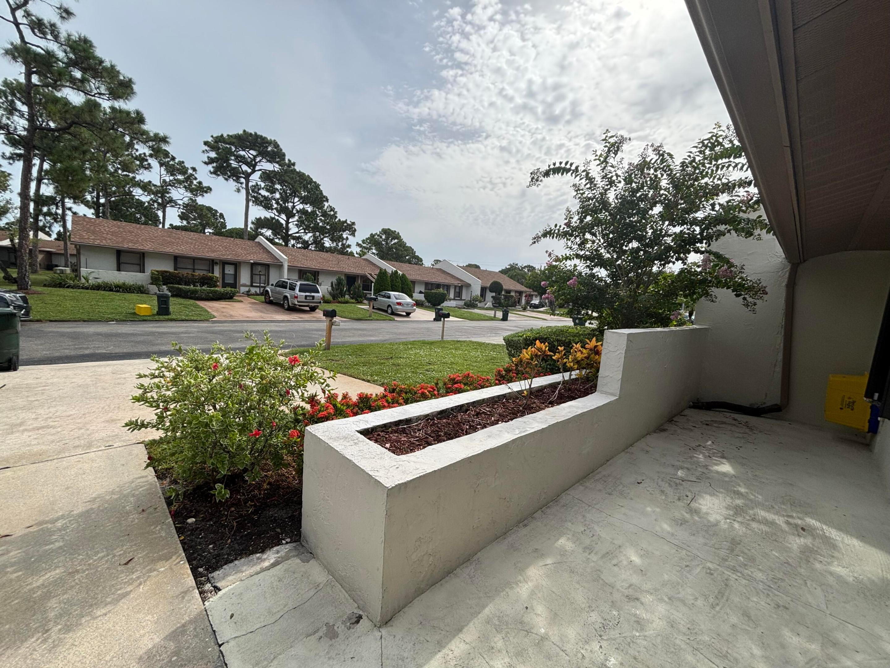 6132 Fairfield Circle 7 Property Photo 5
