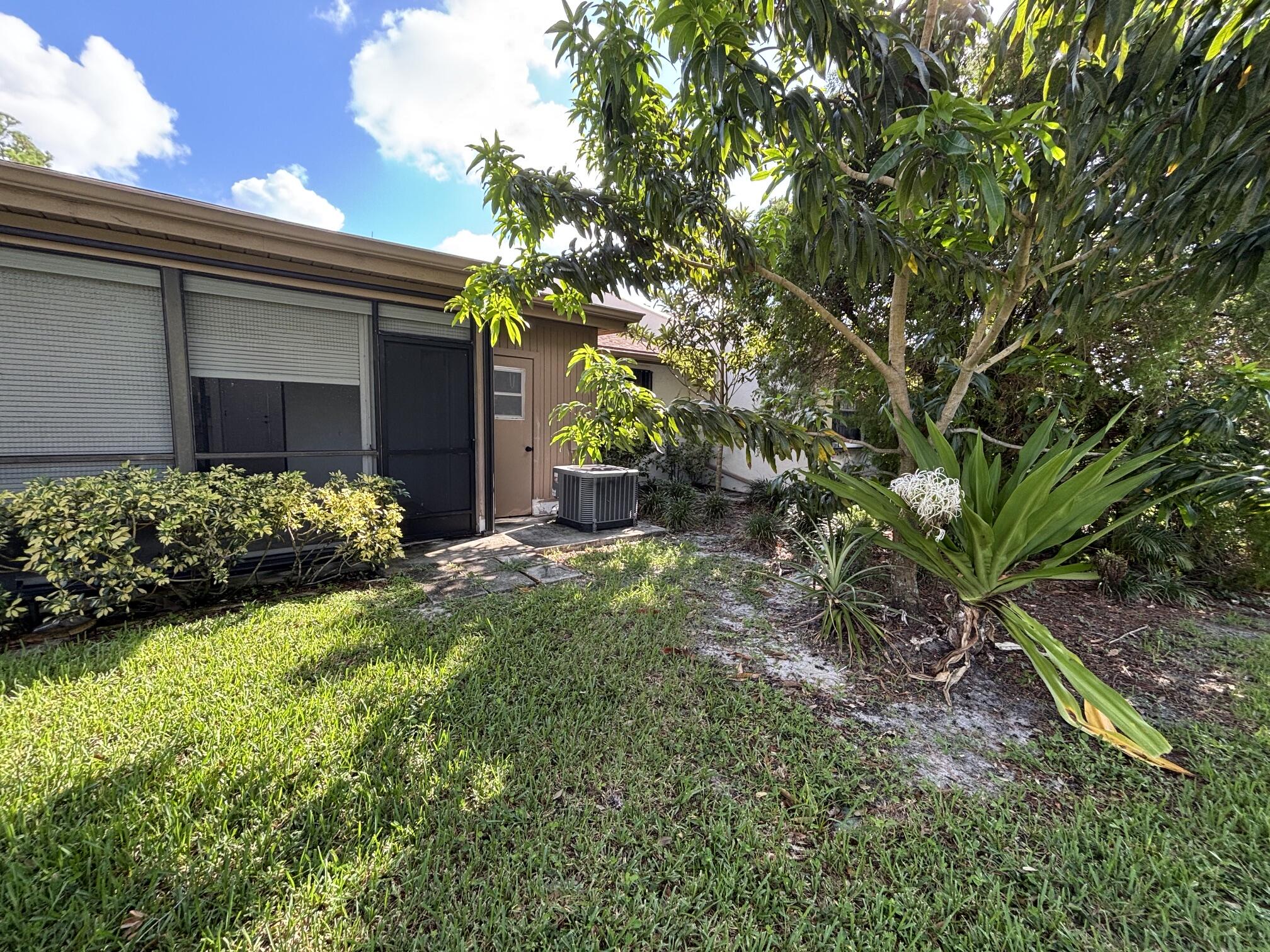 6132 Fairfield Circle 7 Property Photo 13