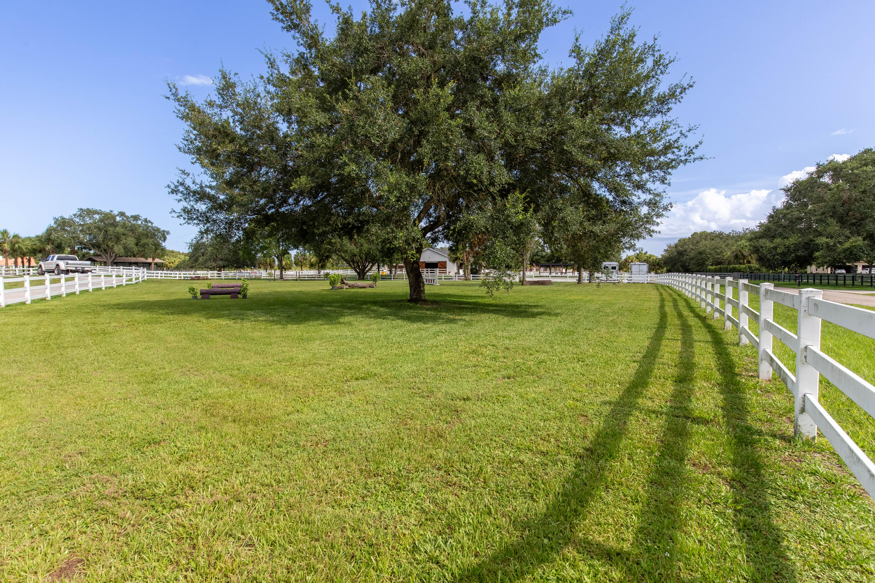 844 Arabian Drive Property Photo 25