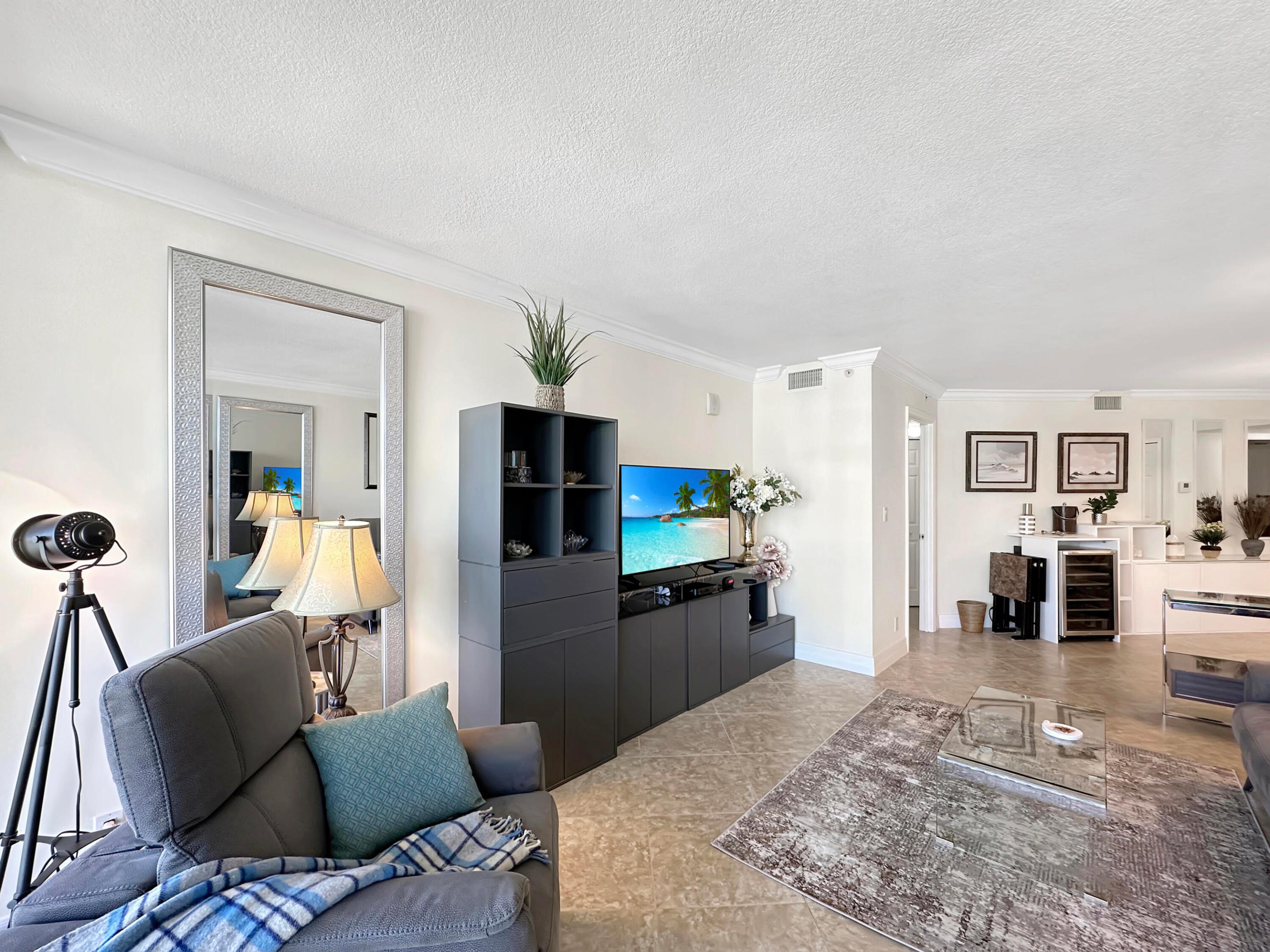 3000 N Ocean Drive 20 B Property Photo 7