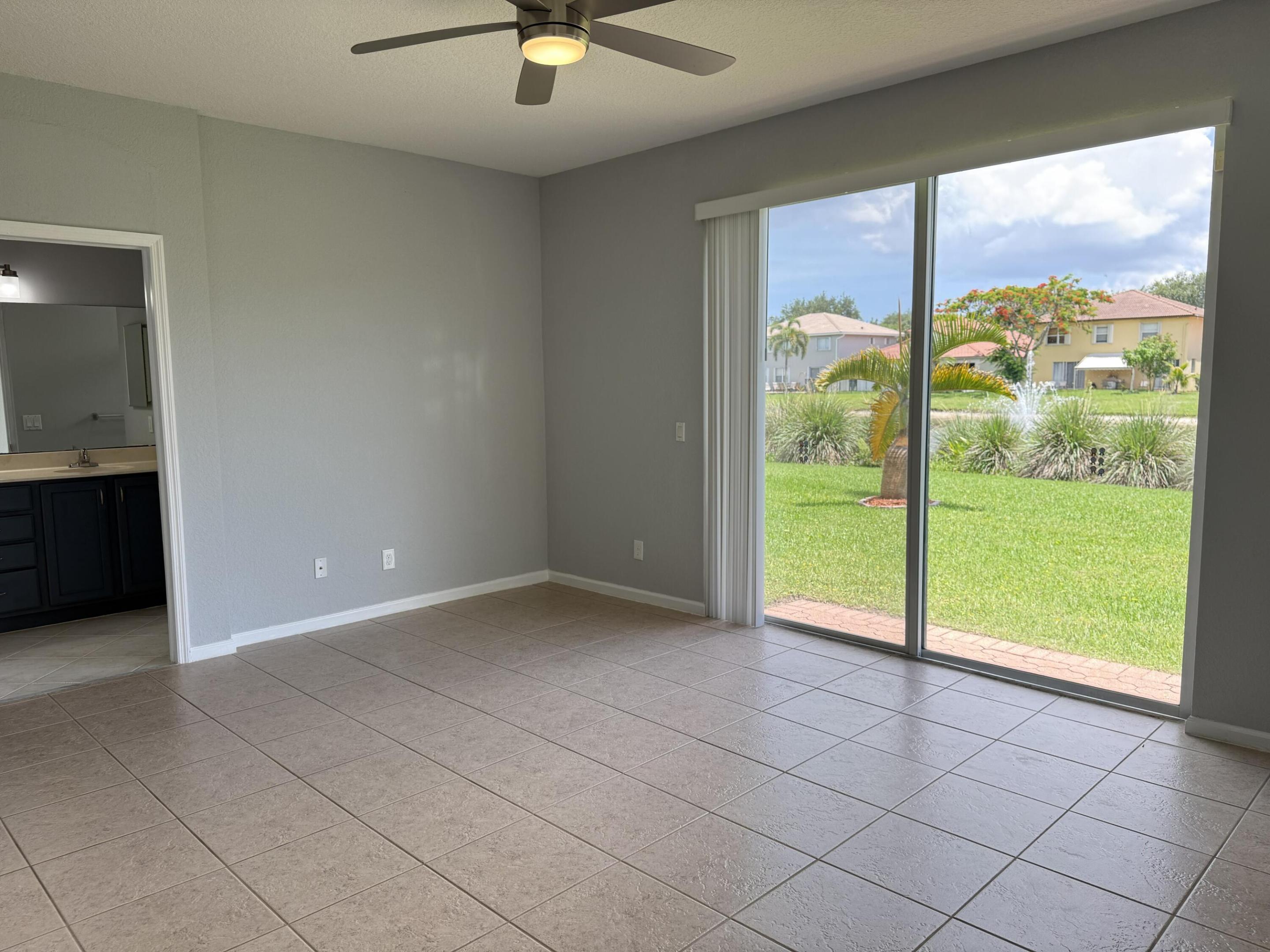 9084 Silver Glen Way Property Photo 12