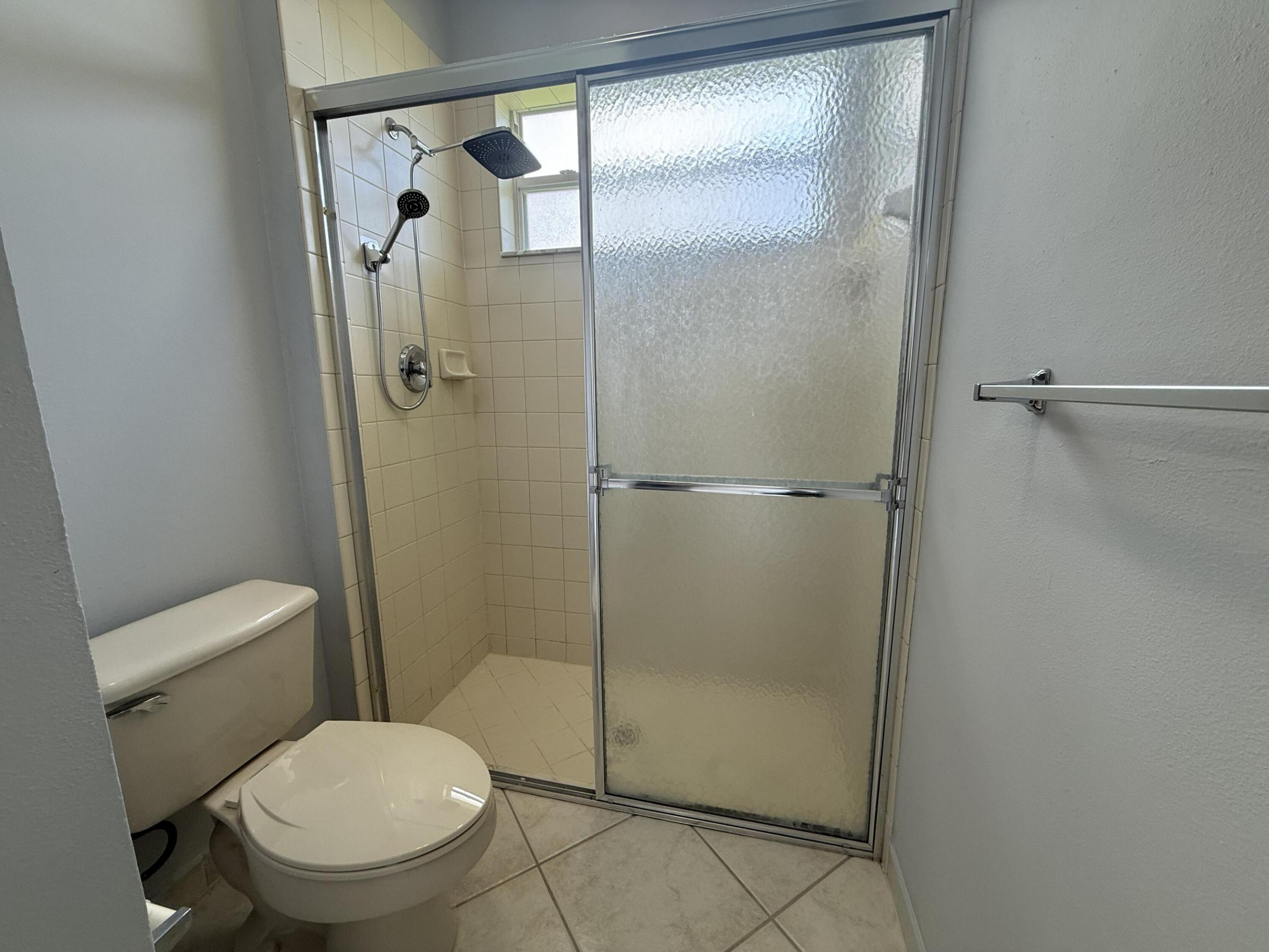 9084 Silver Glen Way Property Photo 14