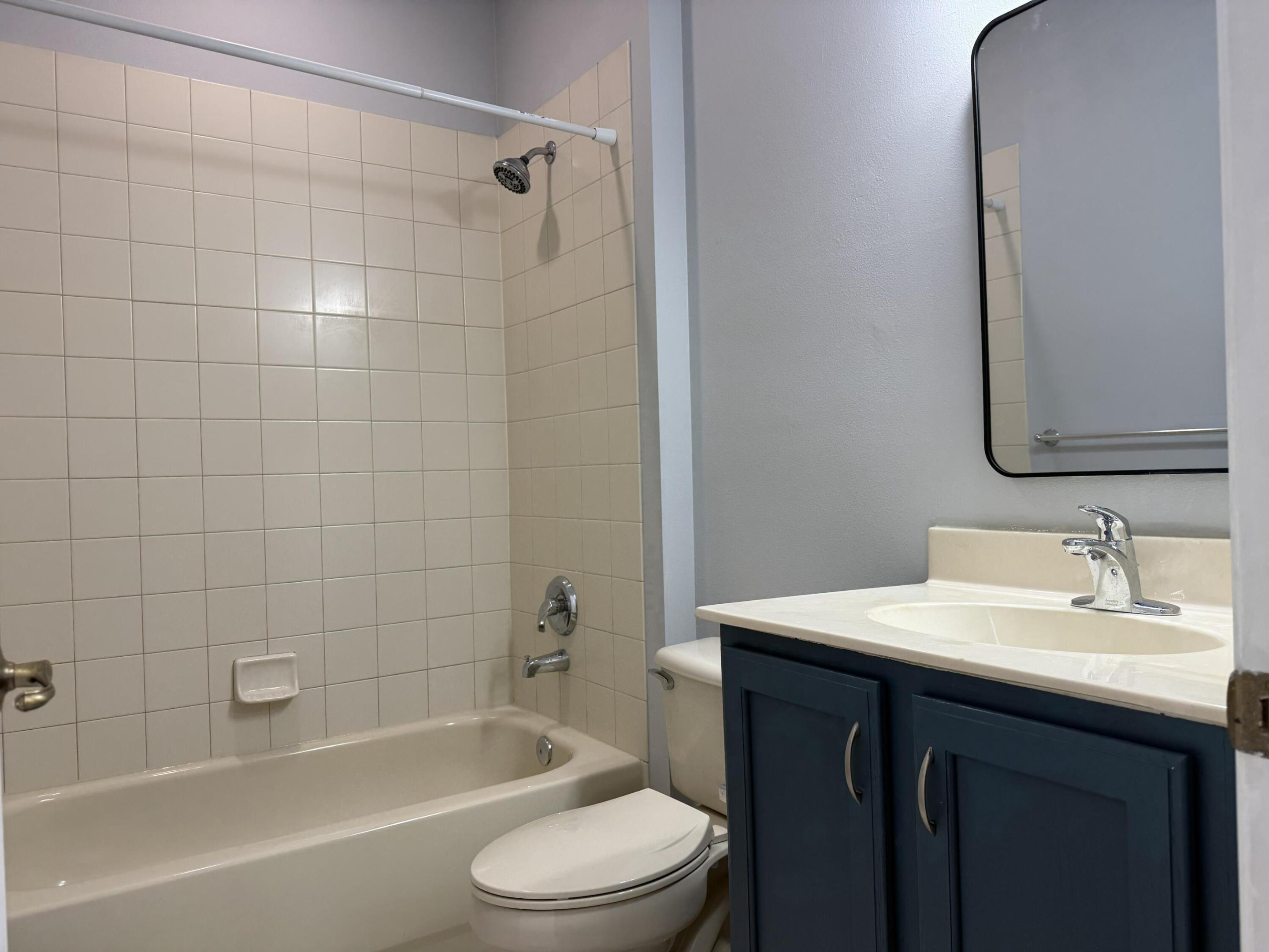 9084 Silver Glen Way Property Photo 18