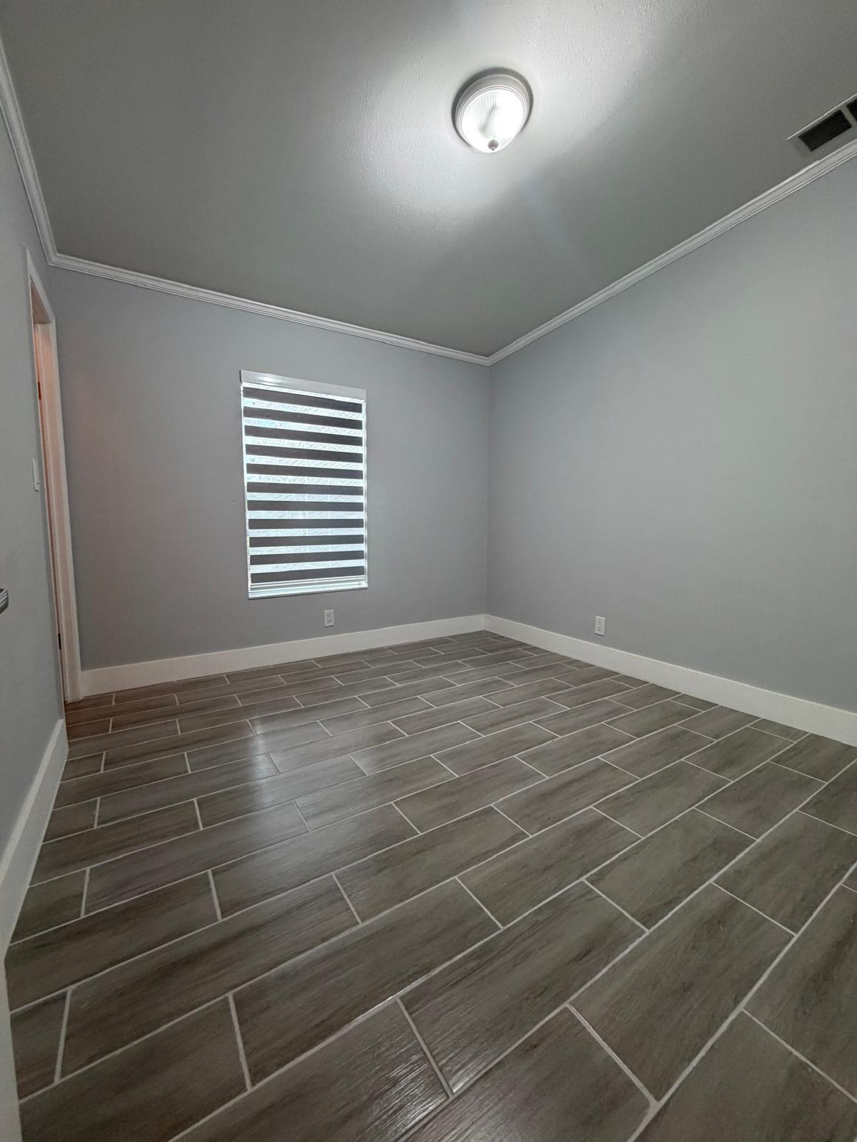 4165 3rd Court Property Photo 9