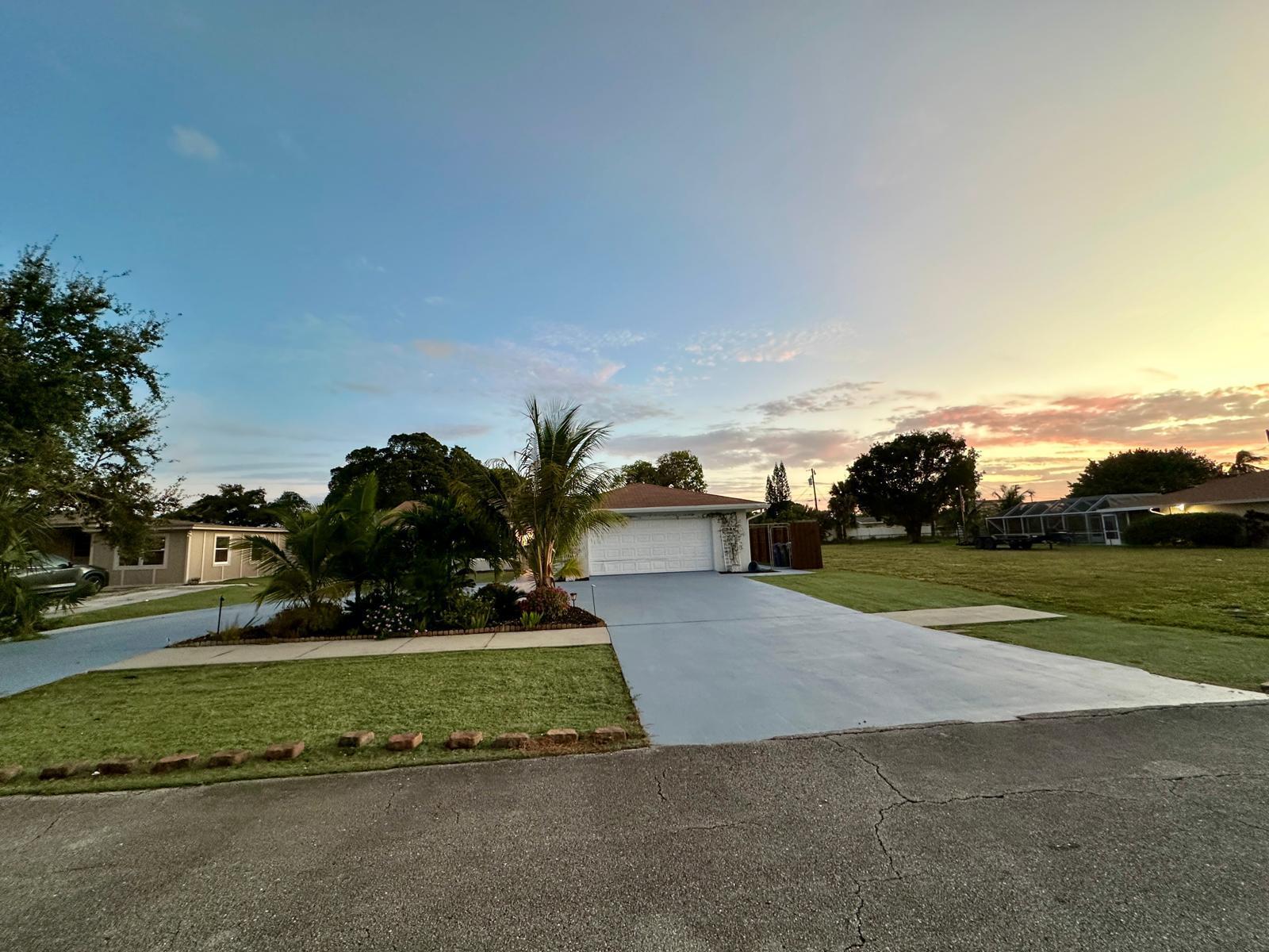 528 Date Palm Drive Property Photo 6