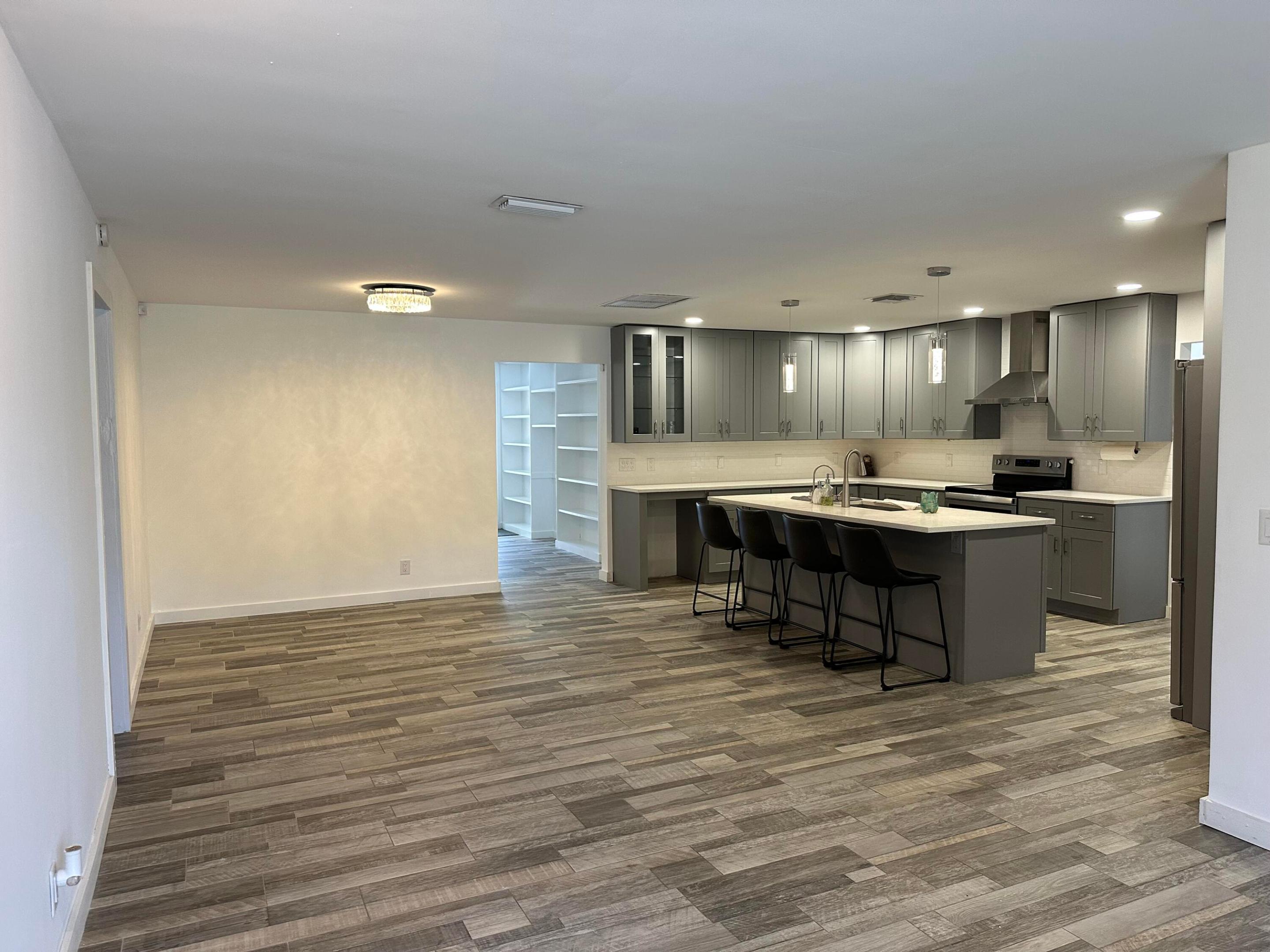 528 Date Palm Drive Property Photo 21