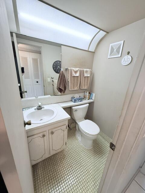 76 Markham D Property Photo 8