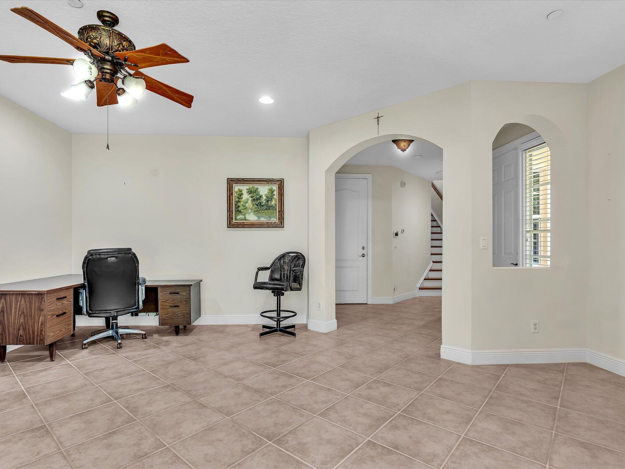 5575 Ne Trieste Way Property Photo 4