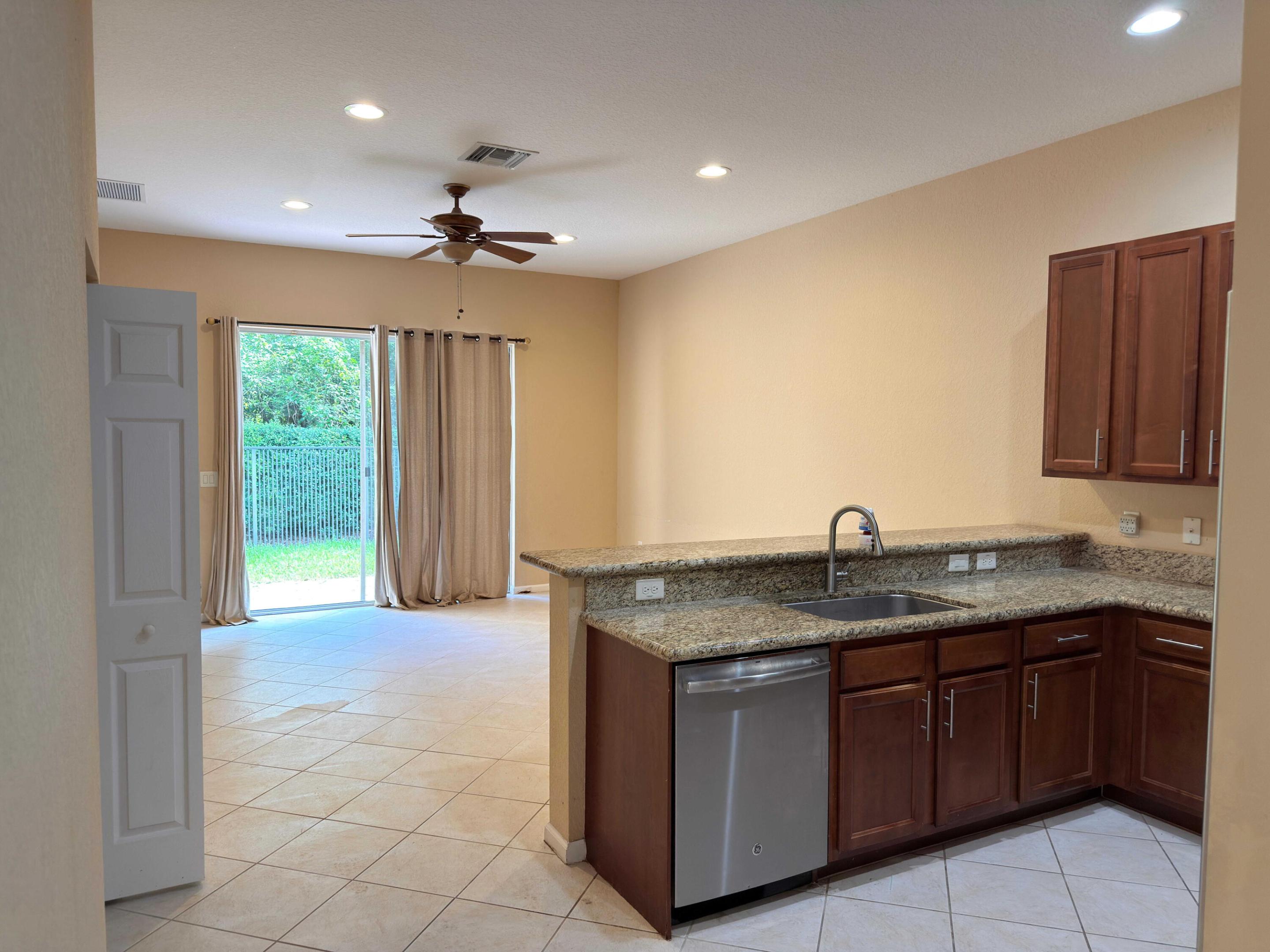 10172 White Water Lily Way Property Photo 6