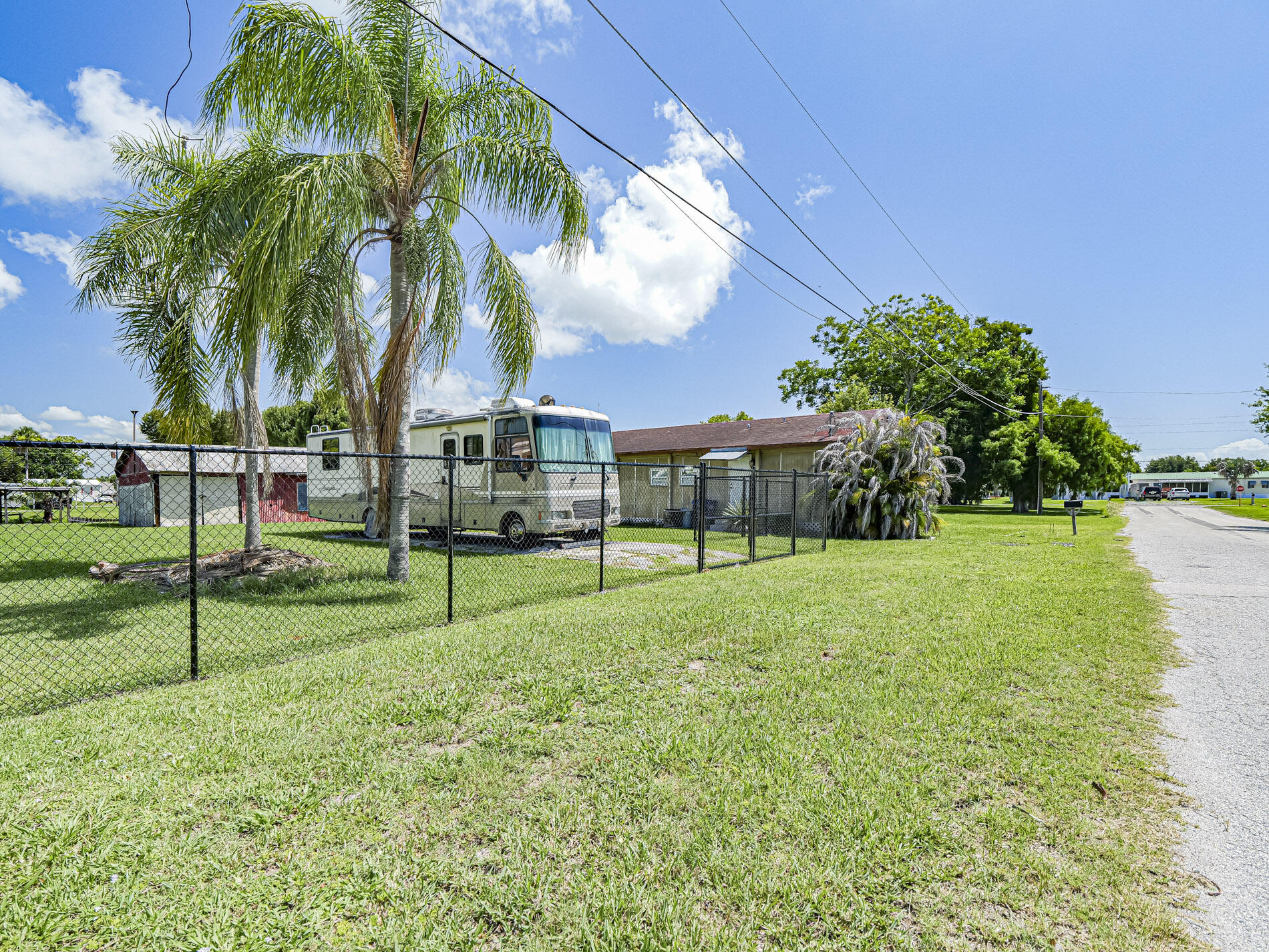1040 Lissie Lane Property Photo 4