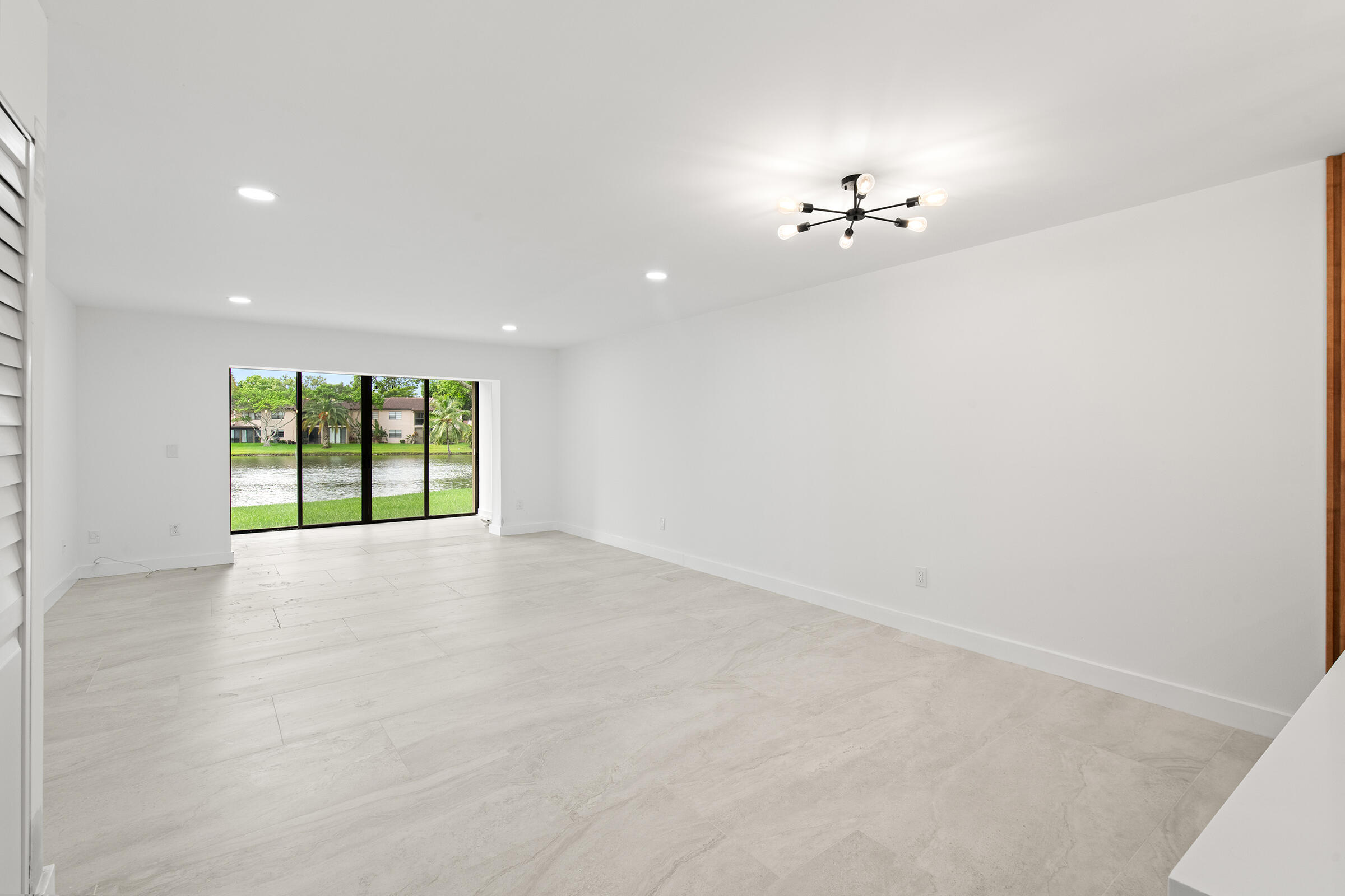 9293 Vista Del Lago 15c Property Photo 13