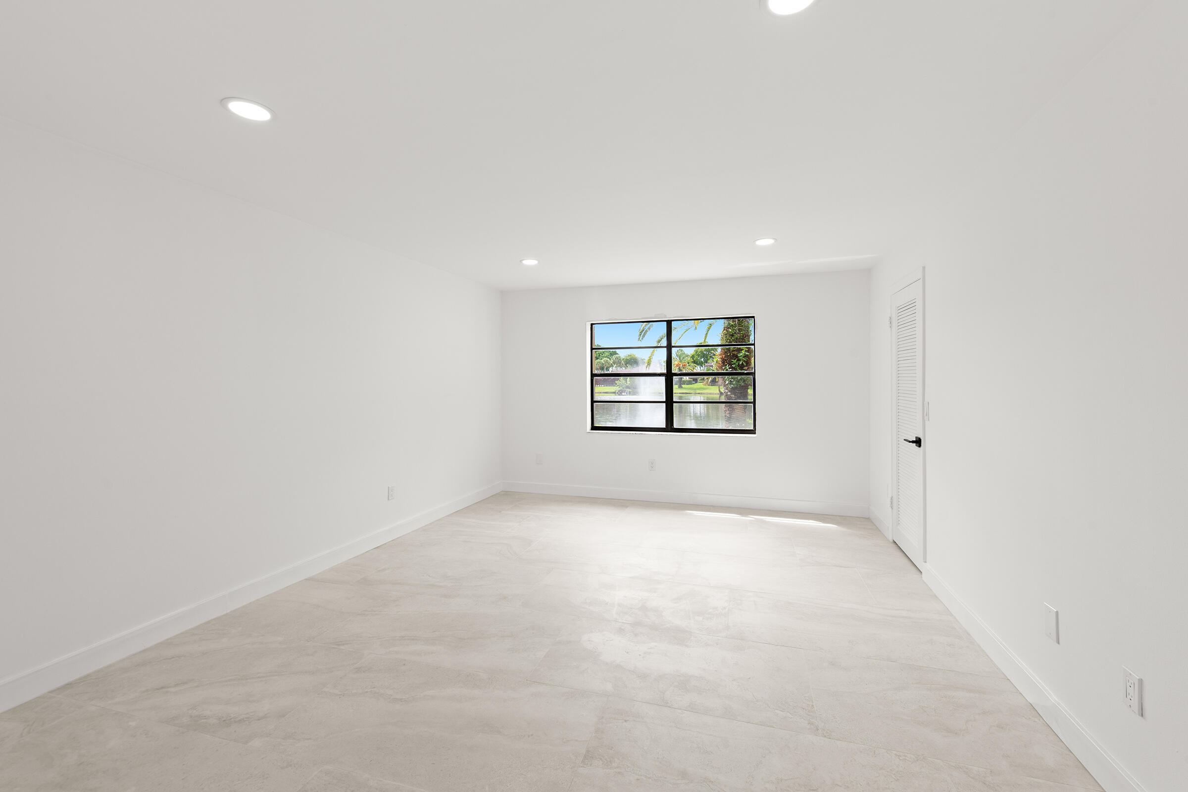 9293 Vista Del Lago 15c Property Photo 20
