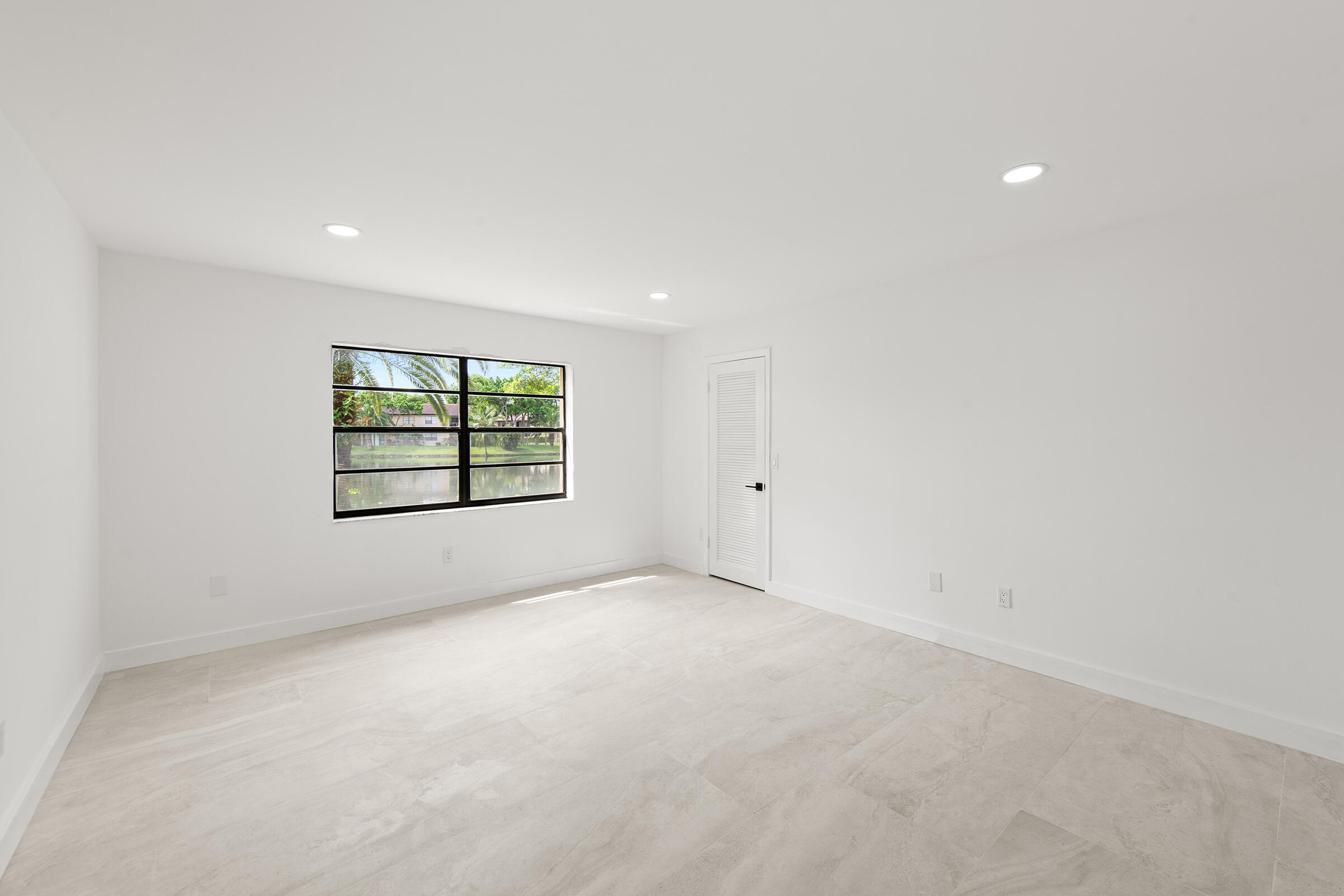 9293 Vista Del Lago 15c Property Photo 27