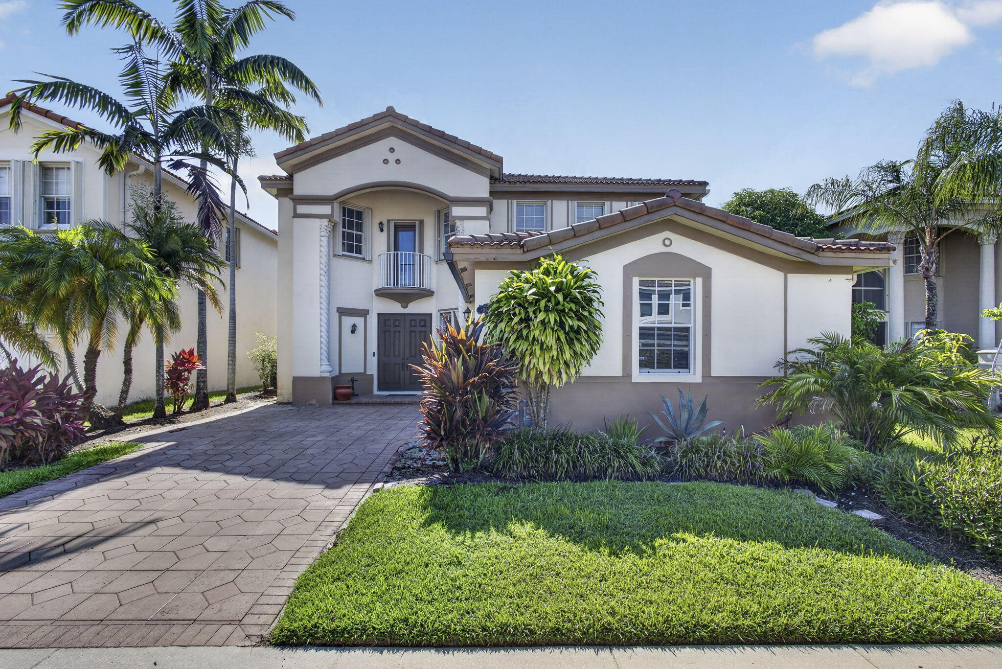 10675 Old Hammock Way Property Photo 4