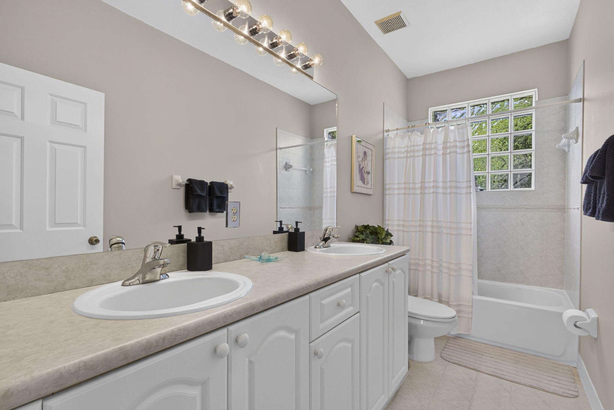 10675 Old Hammock Way Property Photo 34