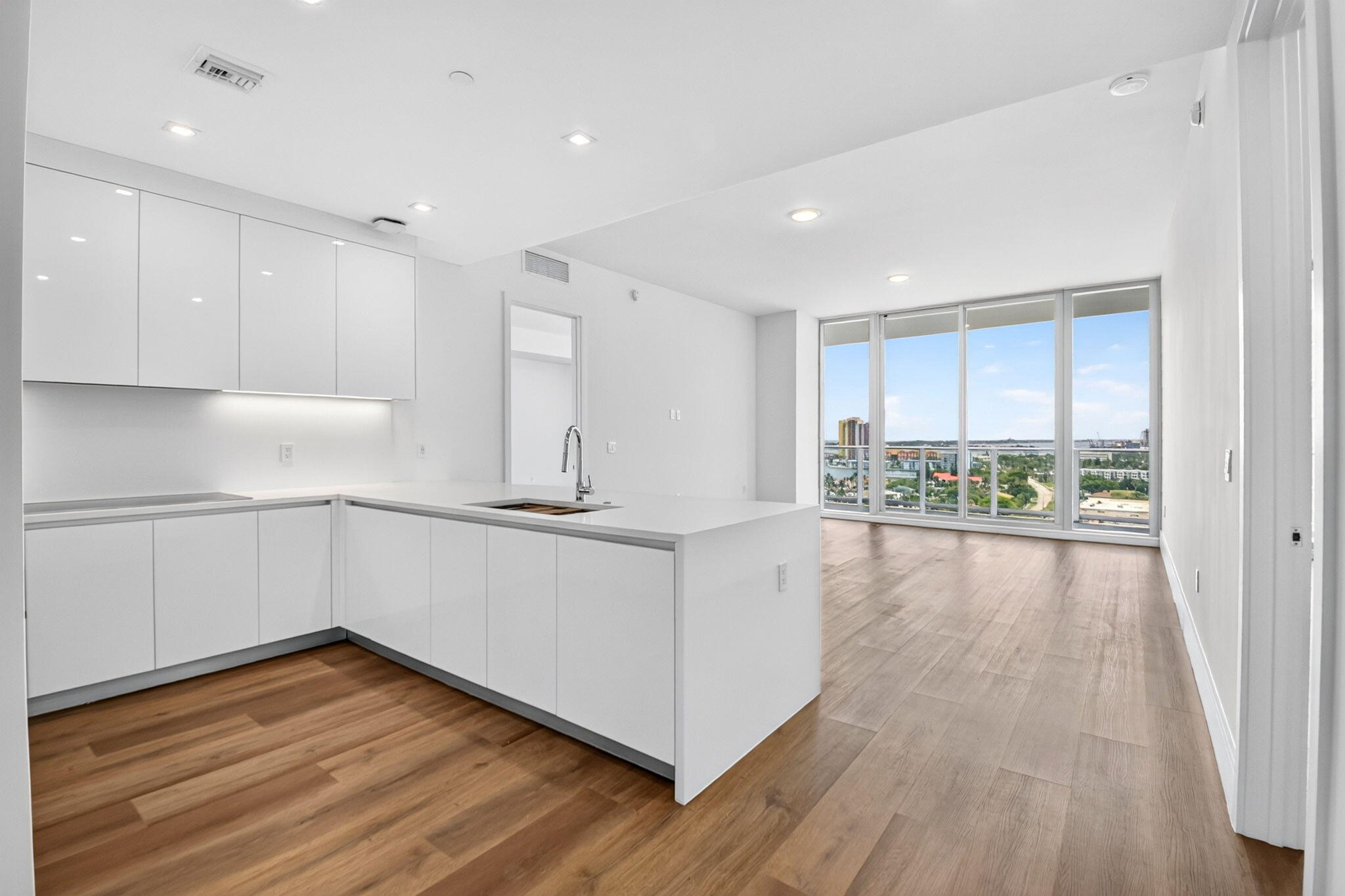 220 Lake Shore Drive 1511 Property Photo 3