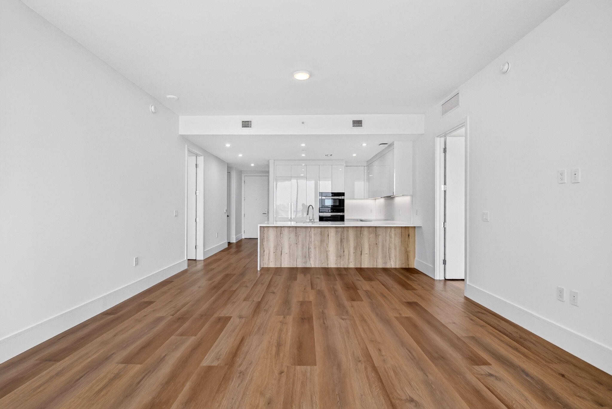 220 Lake Shore Drive 1511 Property Photo 11