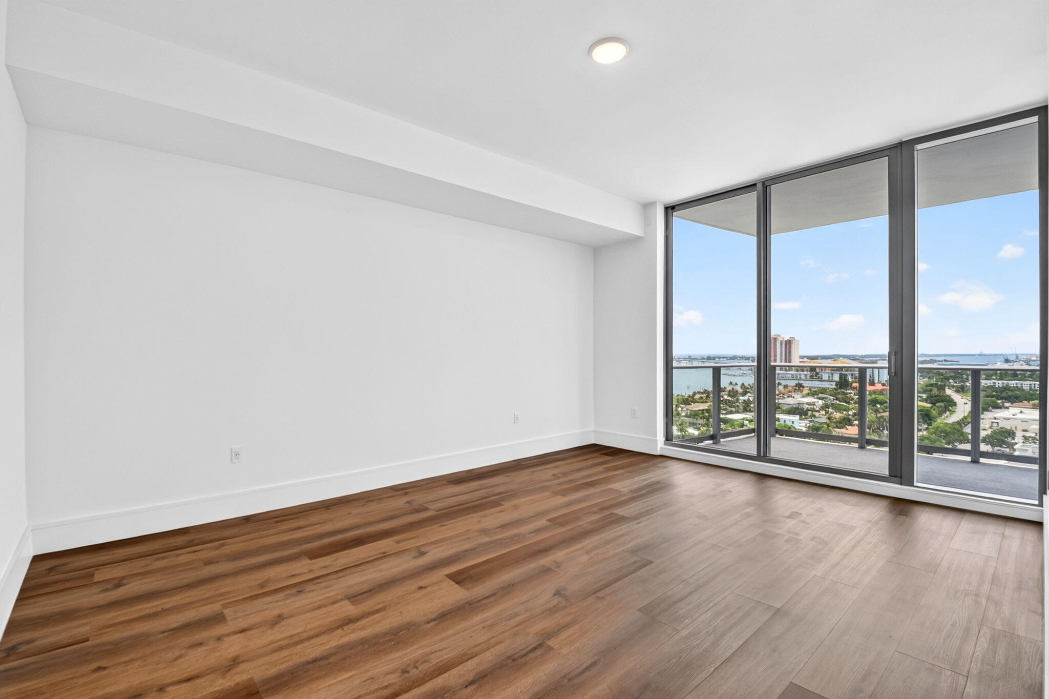 220 Lake Shore Drive 1511 Property Photo 23