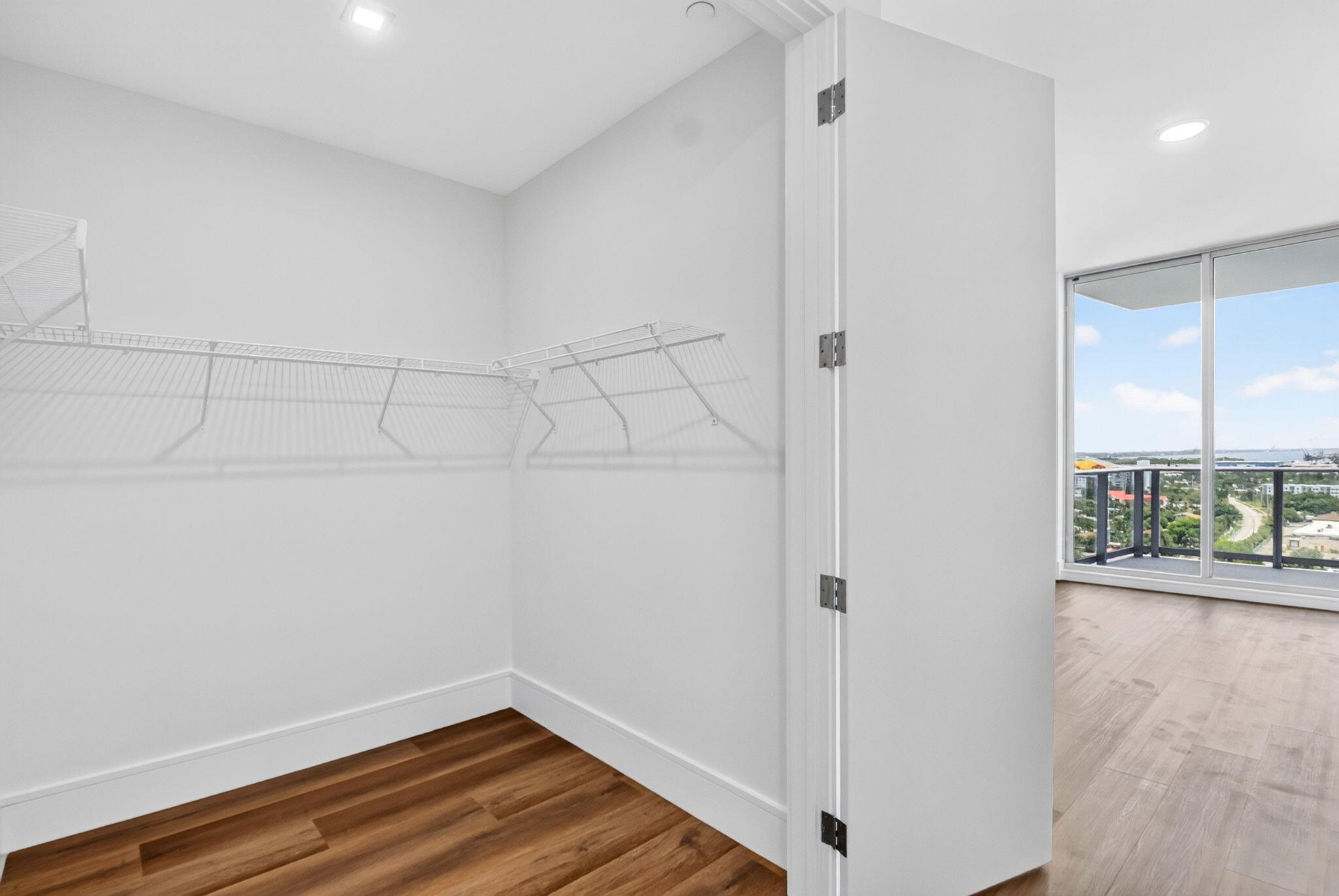 220 Lake Shore Drive 1511 Property Photo 27
