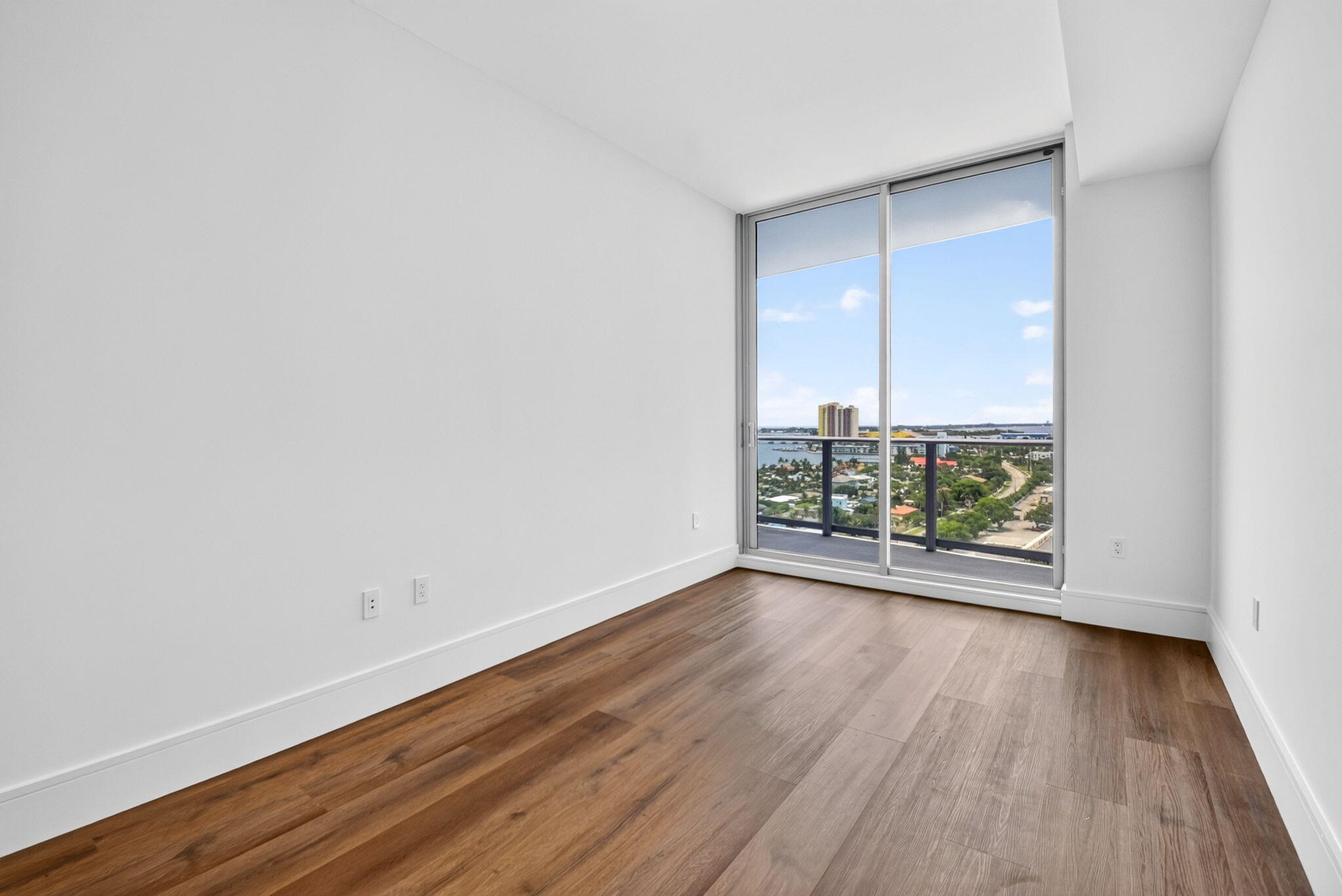 220 Lake Shore Drive 1511 Property Photo 36