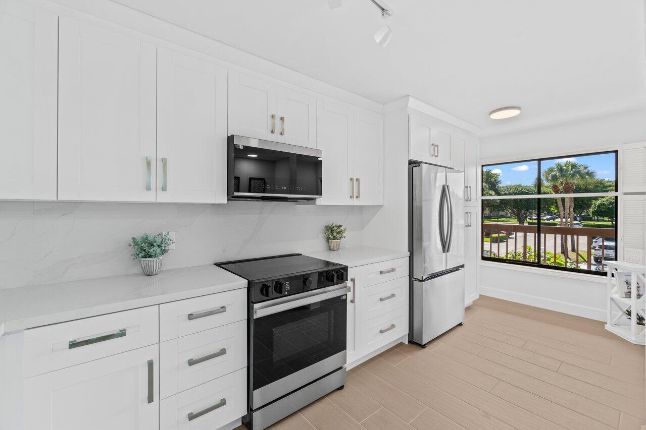 10092 Cedar Point Boulevard 204 Property Photo 14