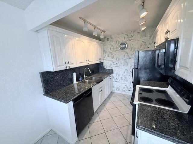 4065 Harwood E Property Photo 3