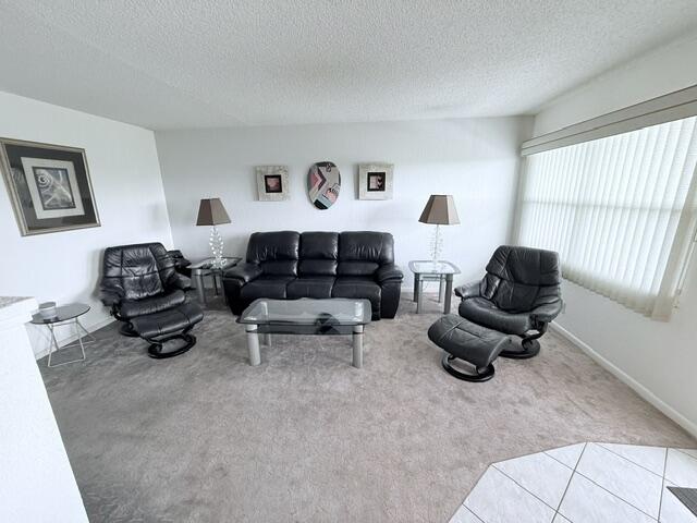 4065 Harwood E Property Photo 6
