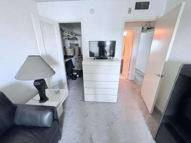 4065 Harwood E Property Photo 8