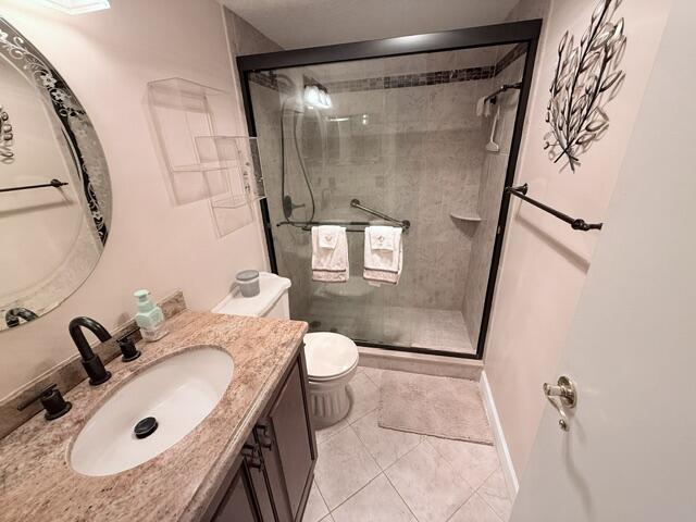 4065 Harwood E Property Photo 15