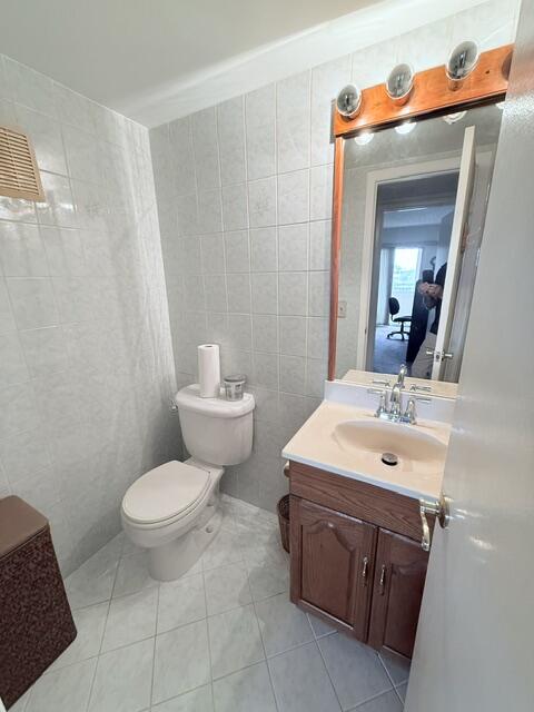 4065 Harwood E Property Photo 16