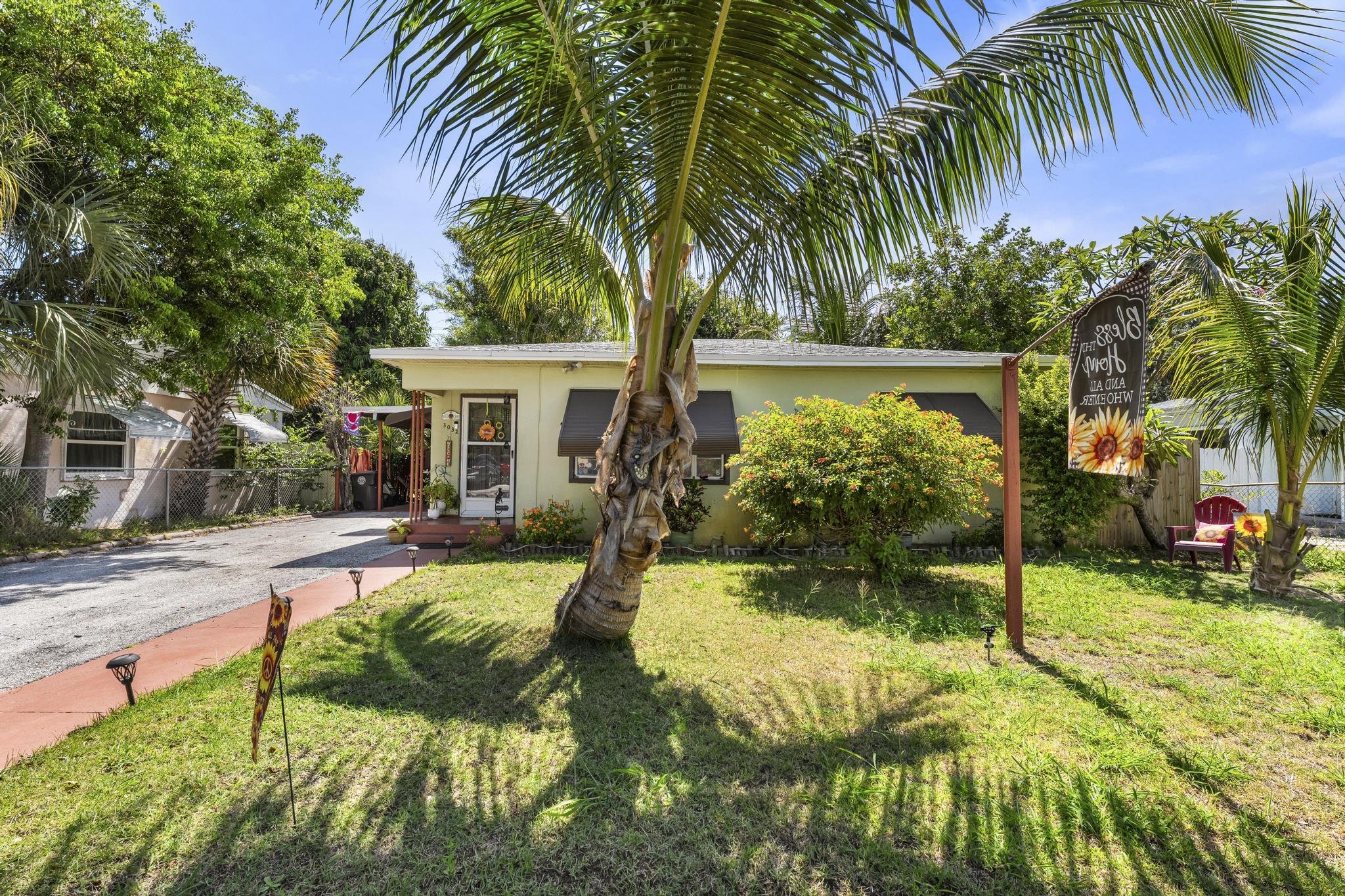 3032 Stanford Road Property Photo 1