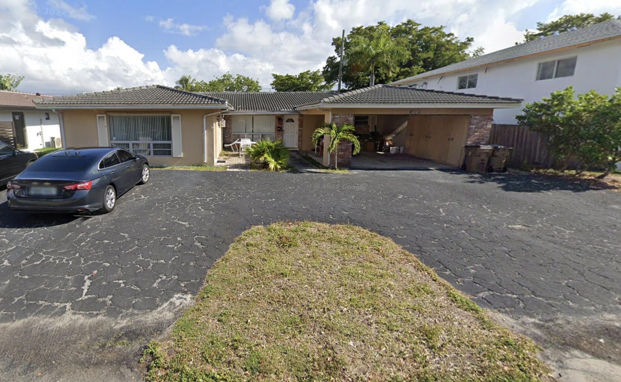 1421 Se 4th Street Property Photo 1