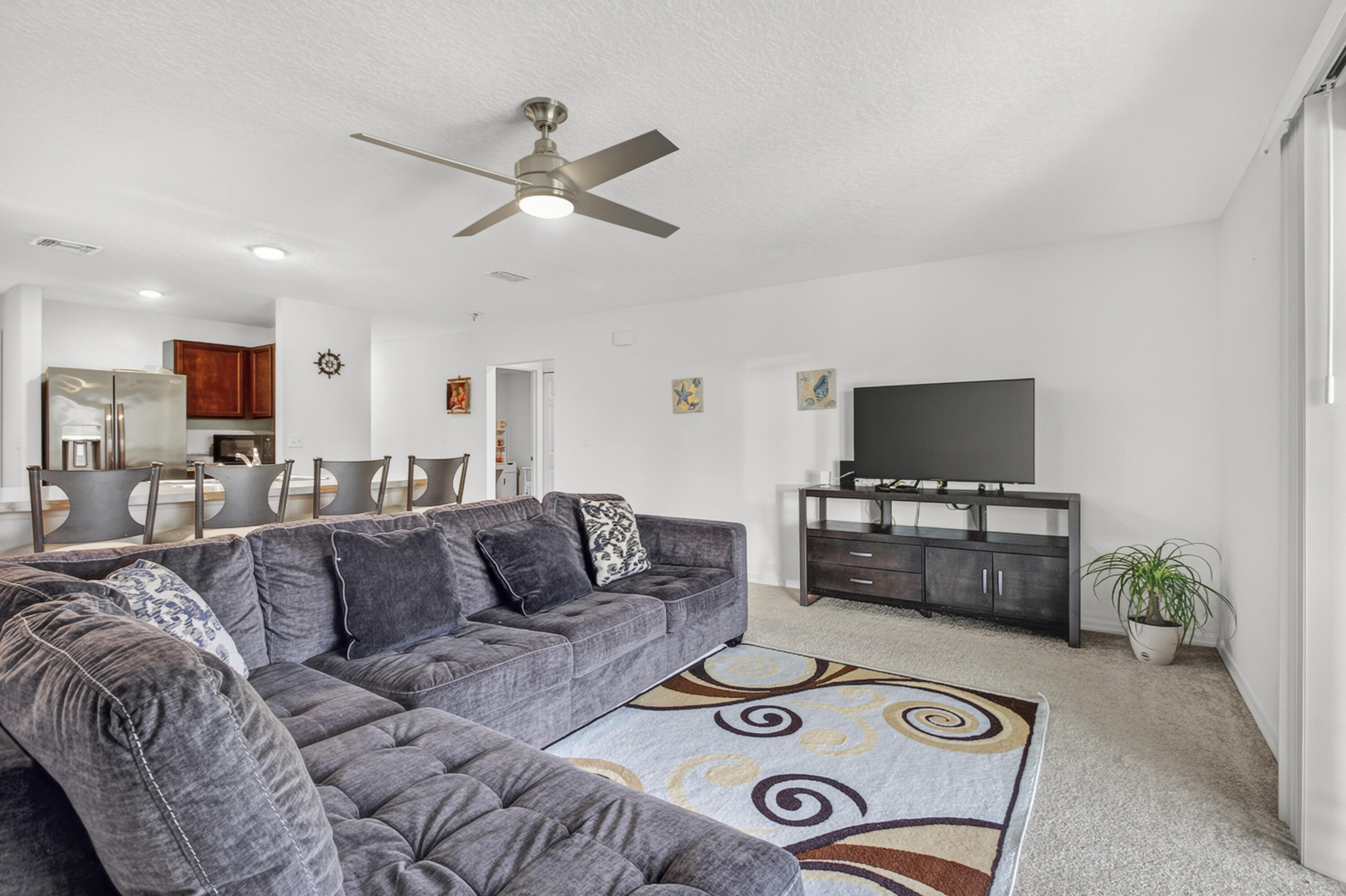2033 Sw Leafy Road Property Photo 8