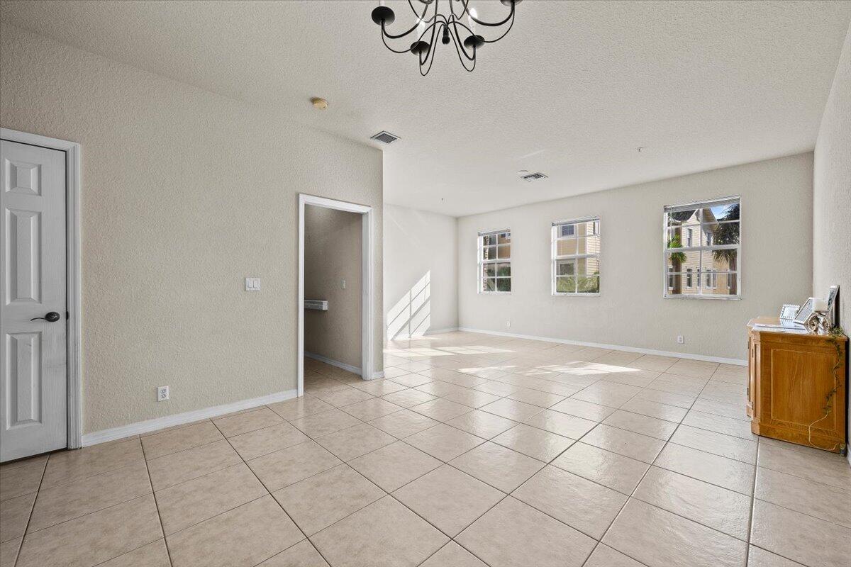 335 E Thatch Palm Circle 104 Property Photo 6